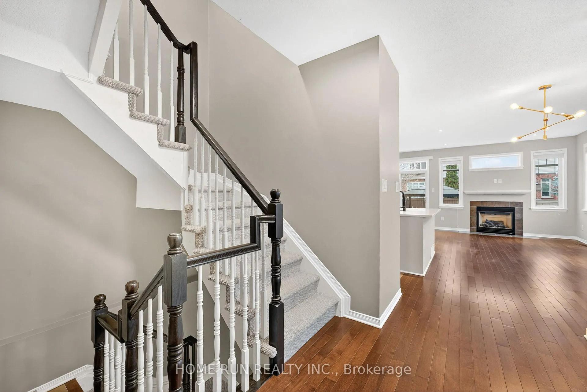 Photo 6 of 104 Eye Bright Crescent, Ottawa, Riverside South/Gloucester Glen — HOMEH