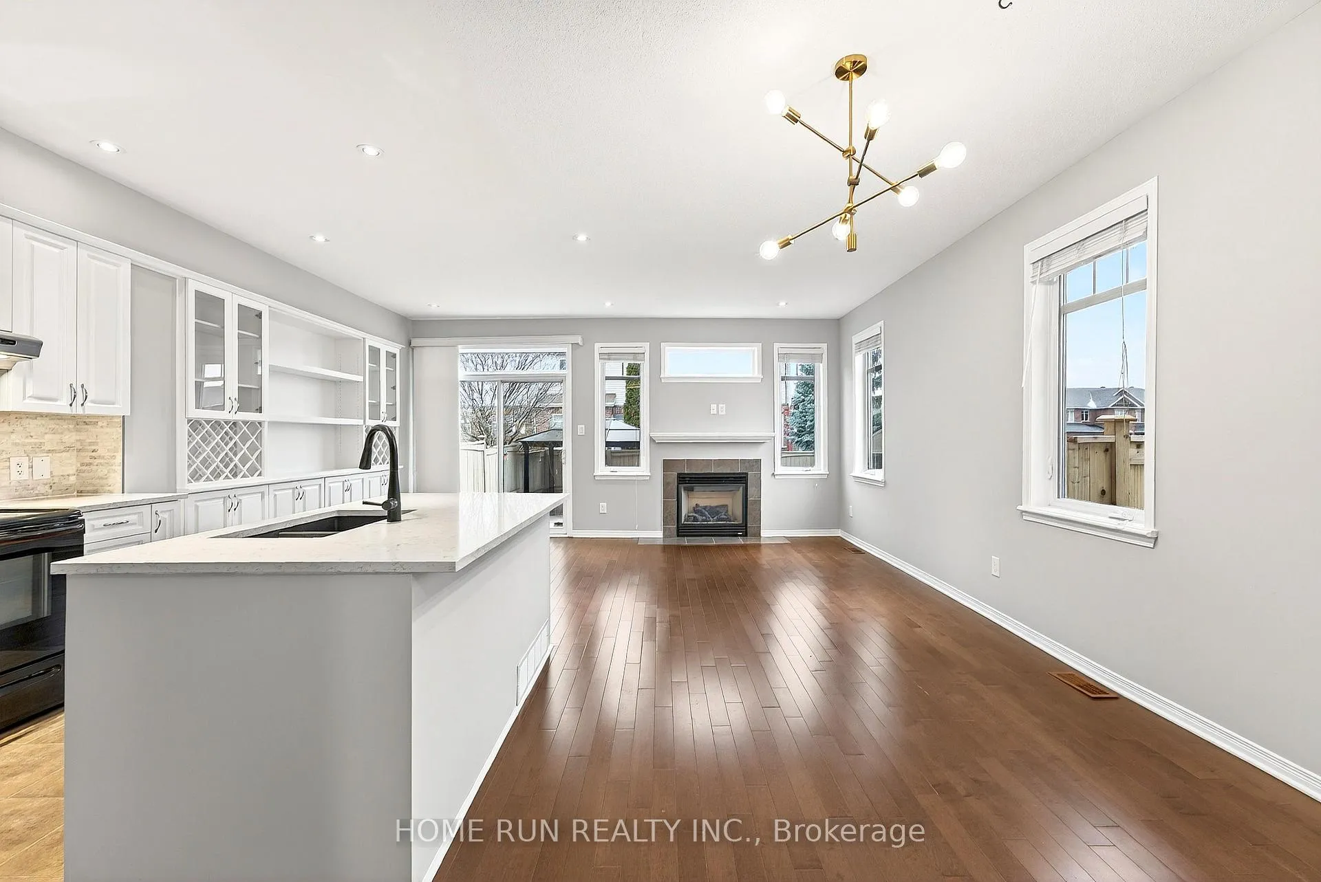 Photo 7 of 104 Eye Bright Crescent, Ottawa, Riverside South/Gloucester Glen — HOMEH