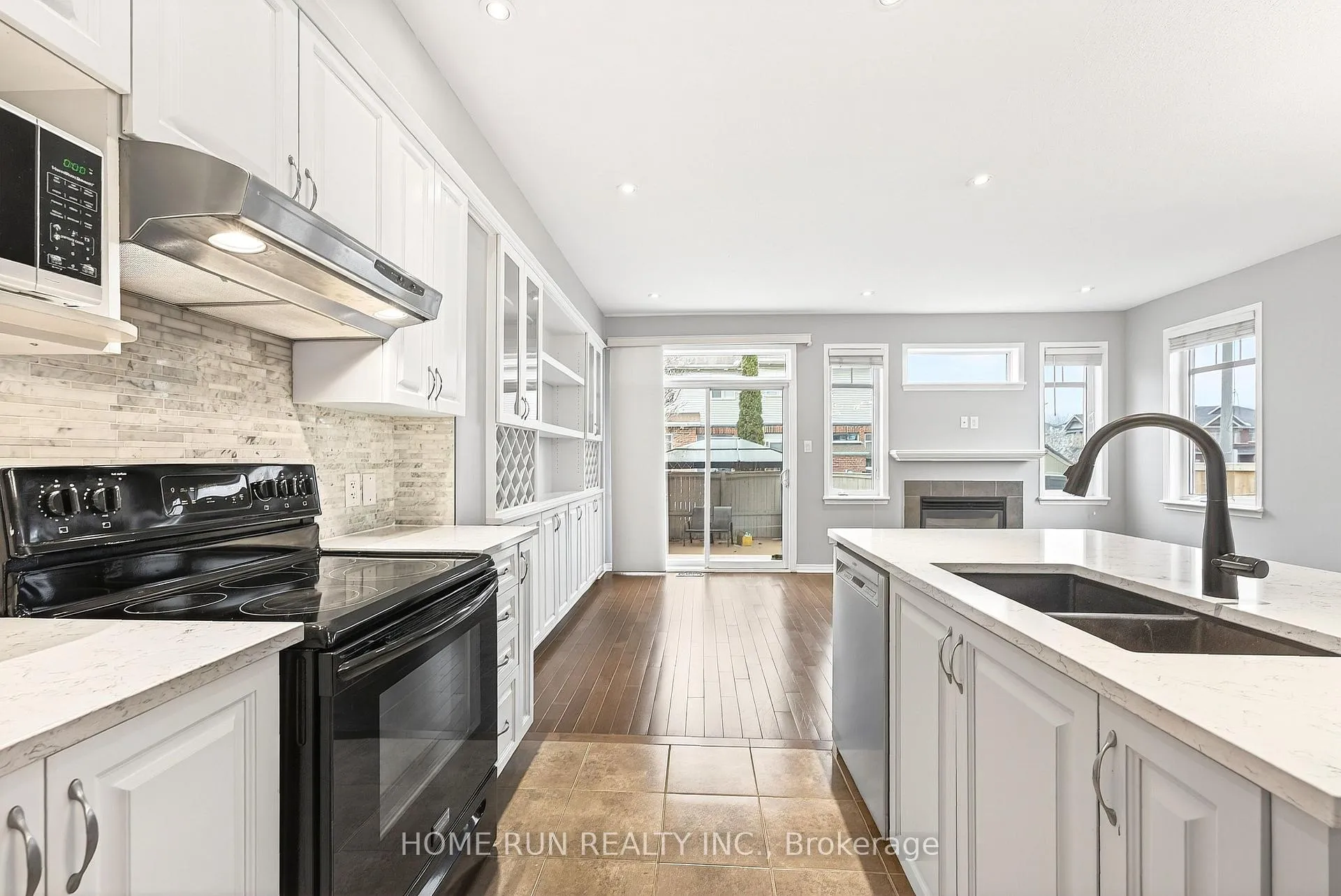 Photo 13 of 104 Eye Bright Crescent, Ottawa, Riverside South/Gloucester Glen — HOMEH