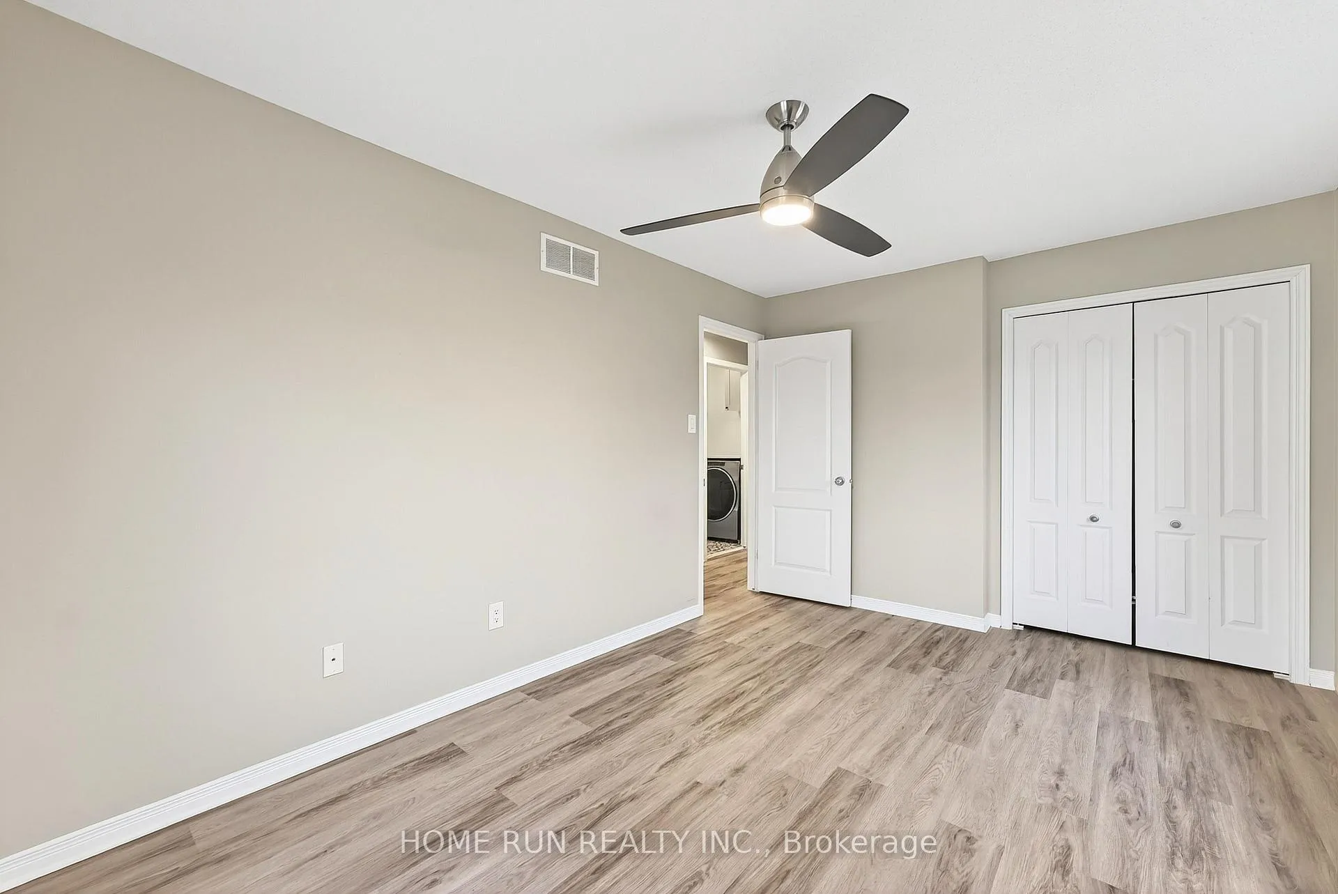 Photo 23 of 104 Eye Bright Crescent, Ottawa, Riverside South/Gloucester Glen — HOMEH