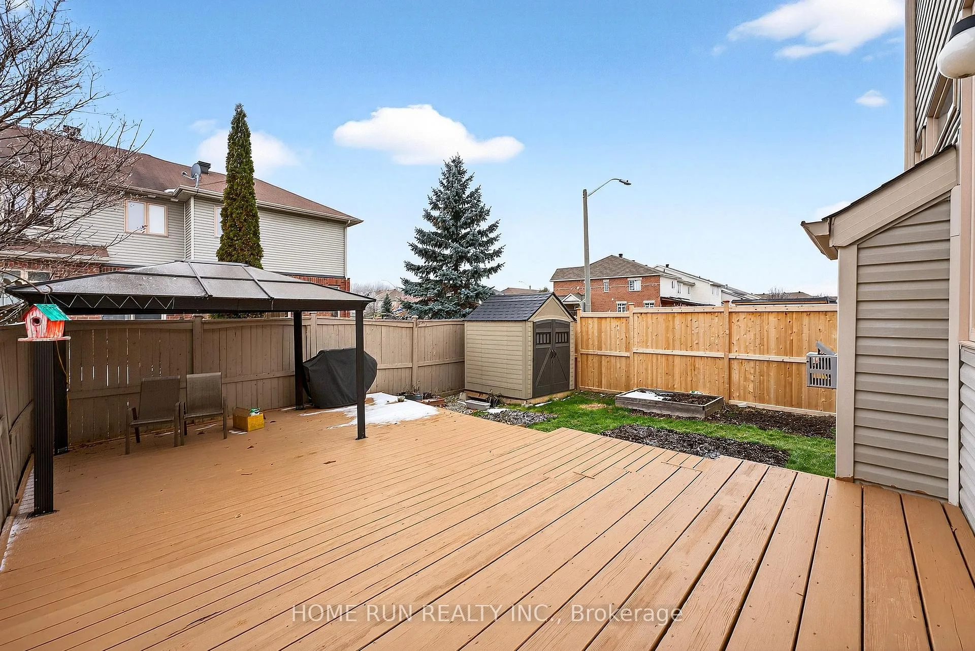 Photo 30 of 104 Eye Bright Crescent, Ottawa, Riverside South/Gloucester Glen — HOMEH