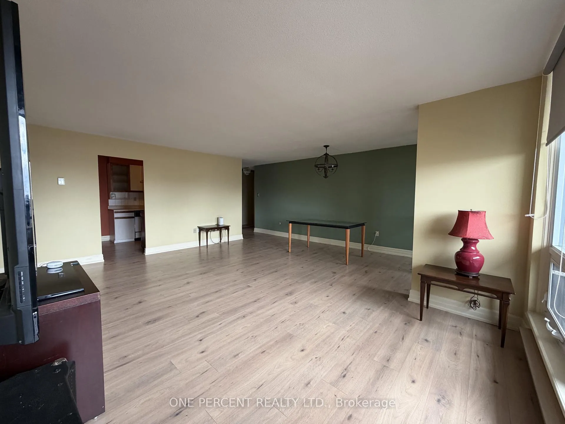 Photo 6 of Unit 1402, 61 Richview Road, Etobicoke, Humber Heights — HOMEH