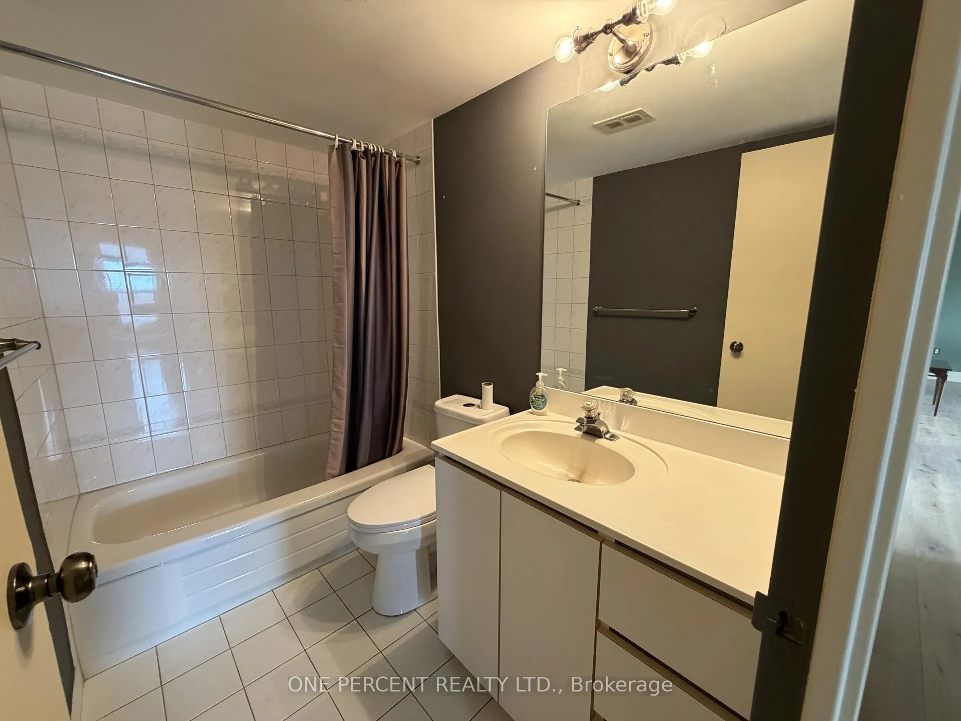 Photo 18 of Unit 1402, 61 Richview Road, Etobicoke, Humber Heights — HOMEH