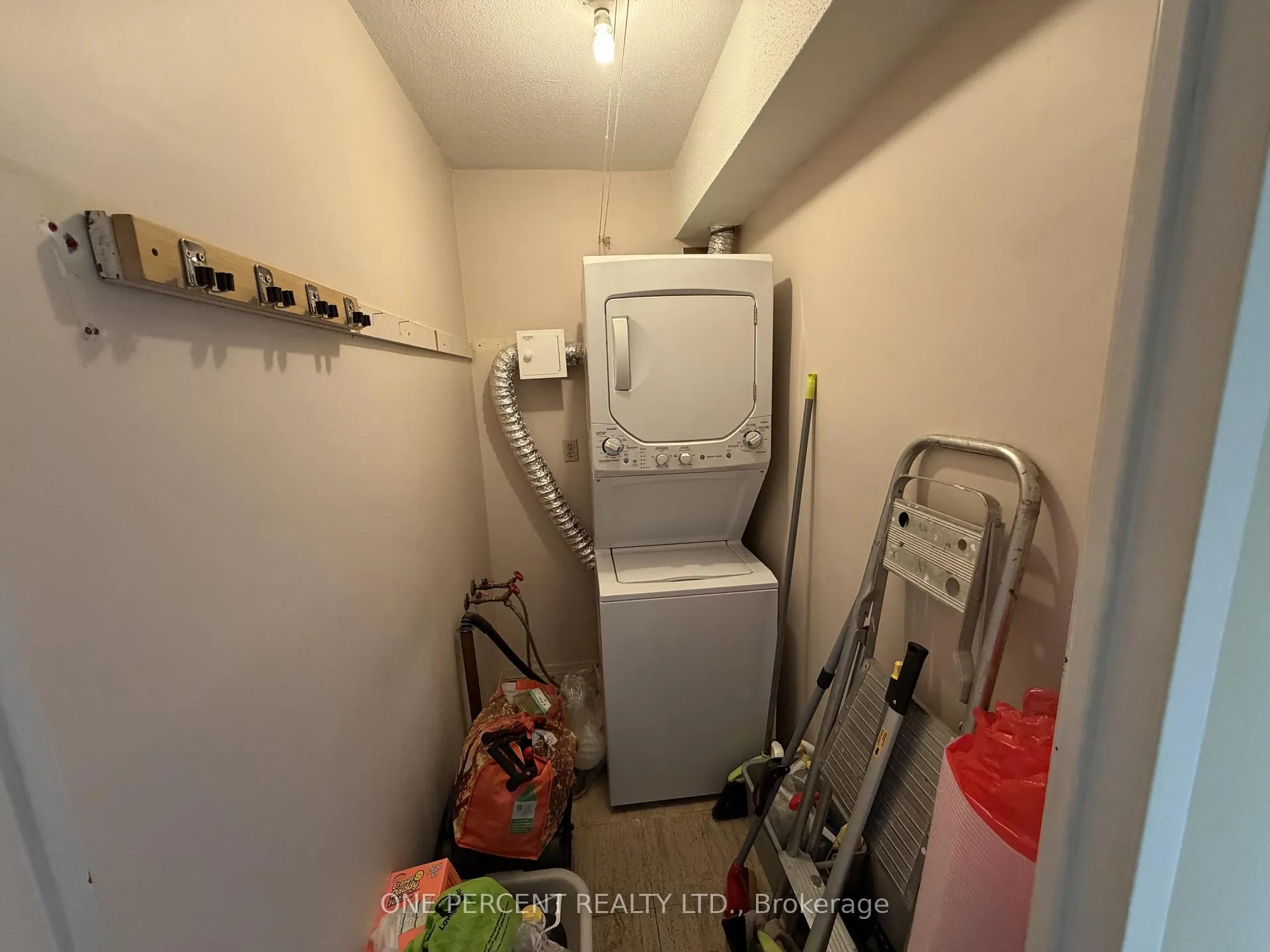 Photo 20 of Unit 1402, 61 Richview Road, Etobicoke, Humber Heights — HOMEH