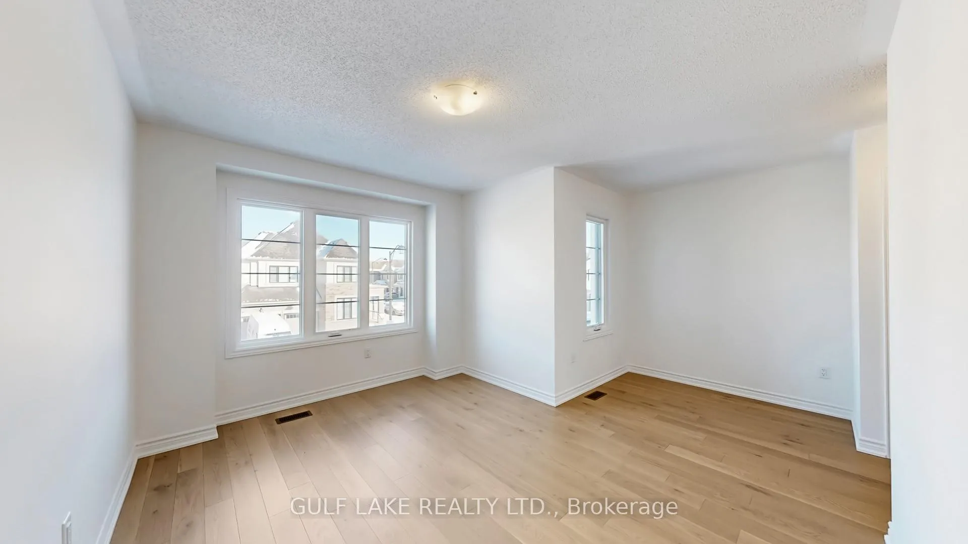 Photo 6 of 1483 Chamomile Crescent, Milton, Walker — HOMEH