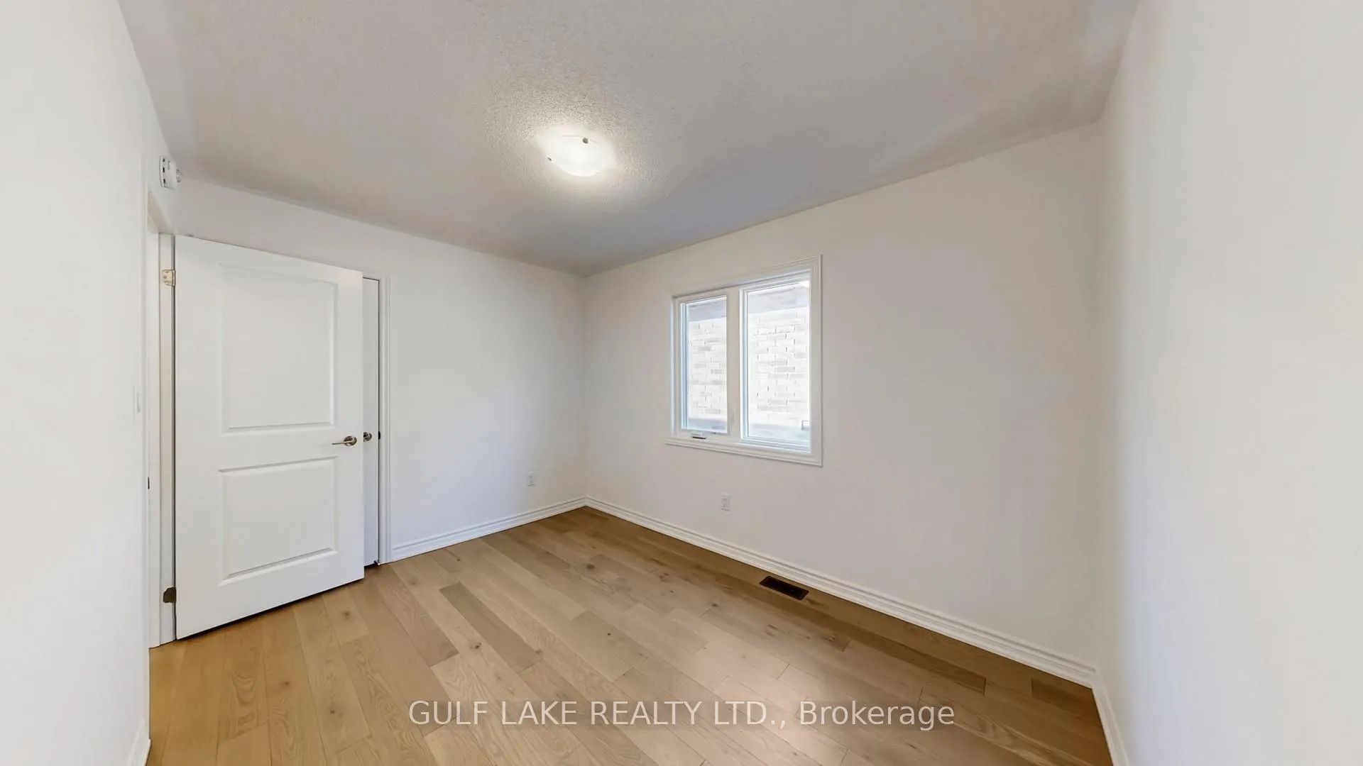 Photo 11 of 1483 Chamomile Crescent, Milton, Walker — HOMEH