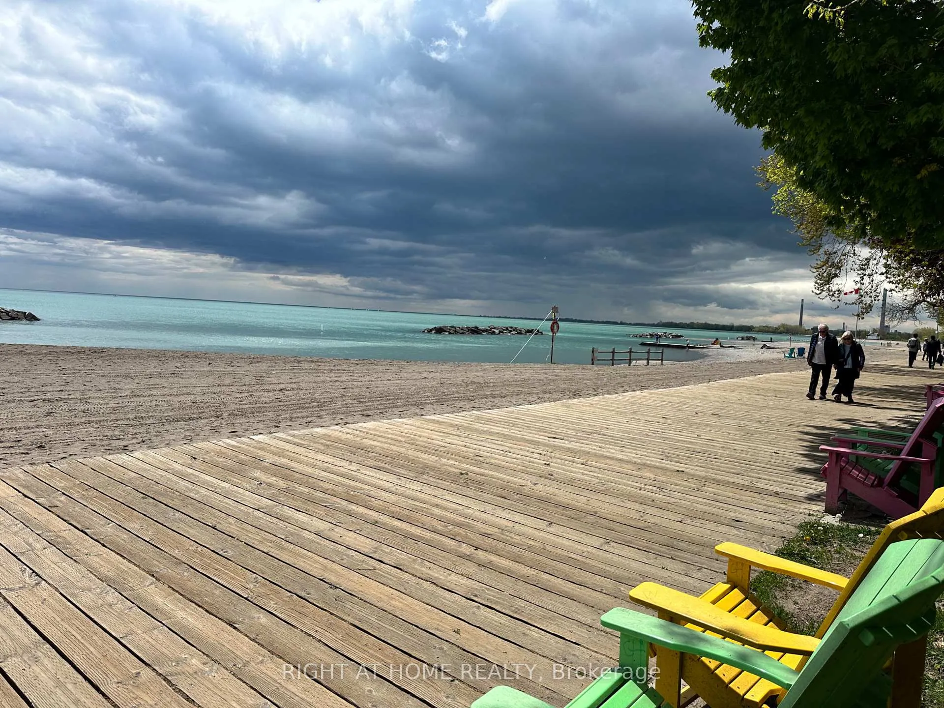 Photo 4 of Unit Ground, 1830 Lake Shore Boulevard E, Toronto, The Beaches — HOMEH