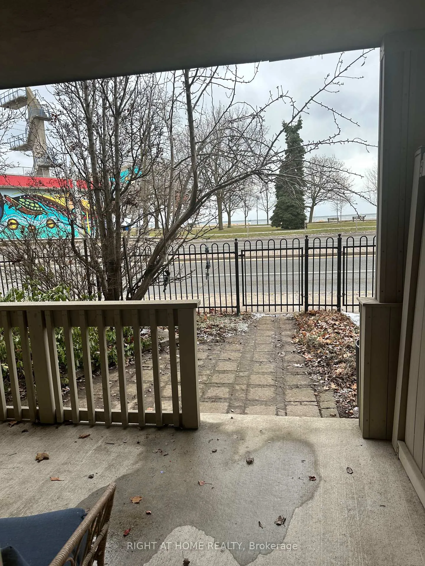 Photo 11 of Unit Ground, 1830 Lake Shore Boulevard E, Toronto, The Beaches — HOMEH