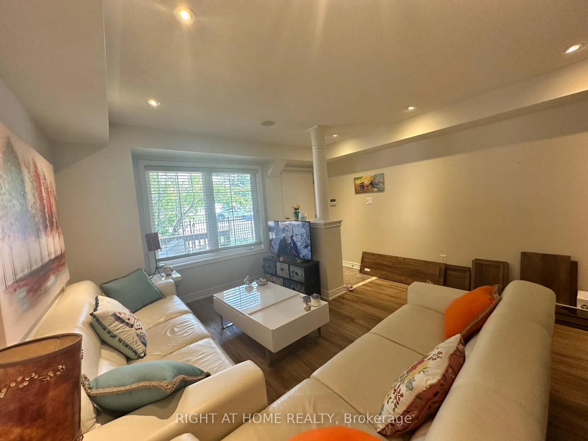 Photo 17 of Unit Ground, 1830 Lake Shore Boulevard E, Toronto, The Beaches — HOMEH