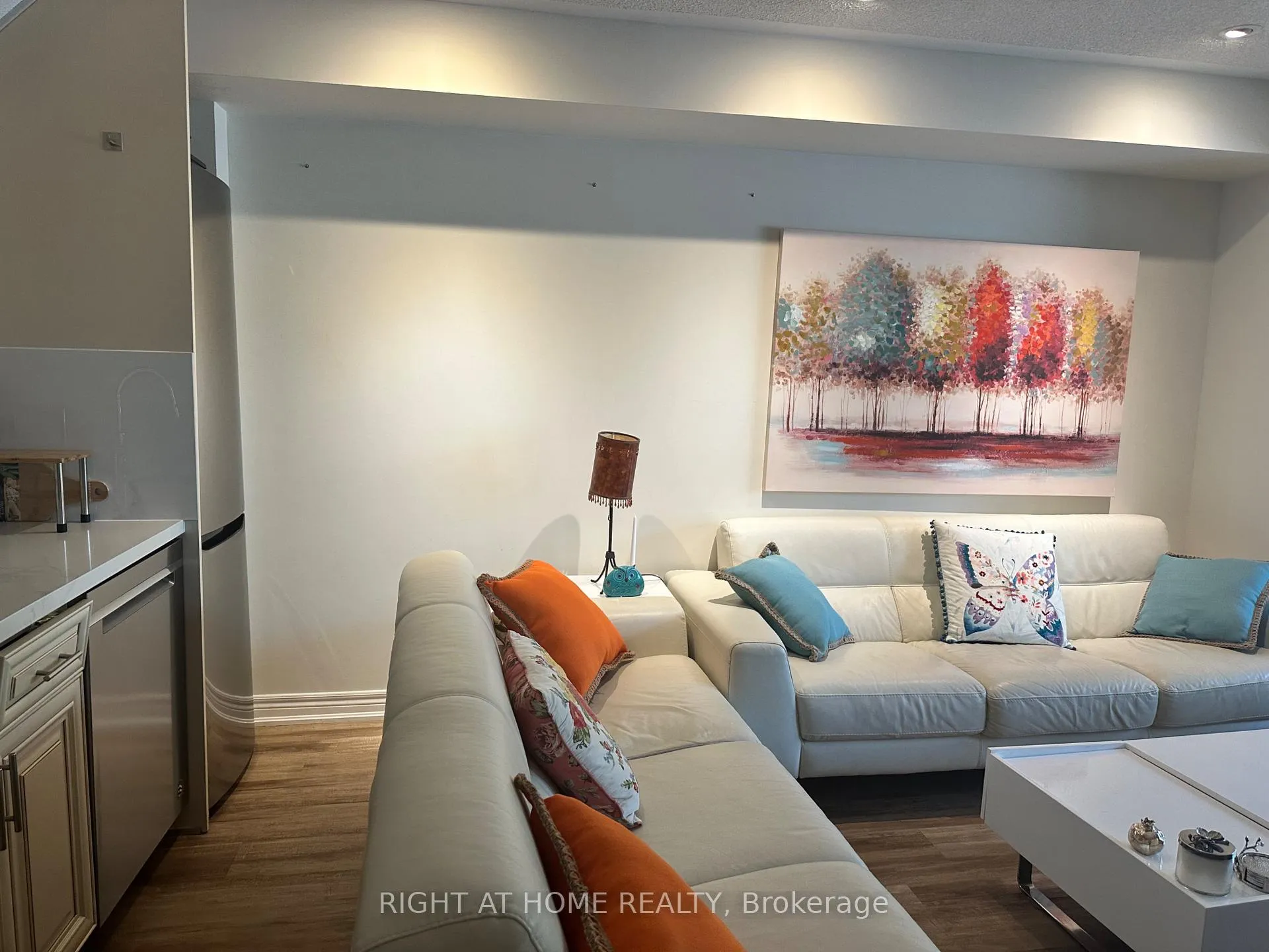 Photo 18 of Unit Ground, 1830 Lake Shore Boulevard E, Toronto, The Beaches — HOMEH