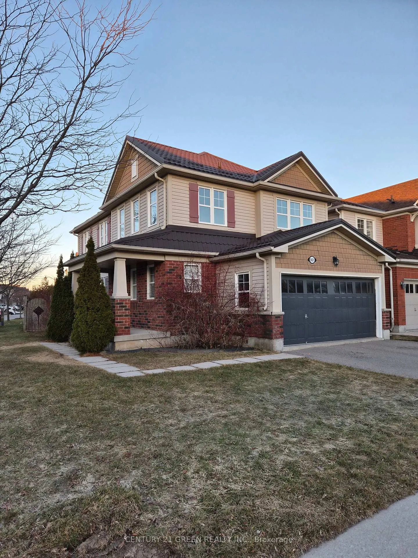 Front of 901 Rigo Crossing Crescent