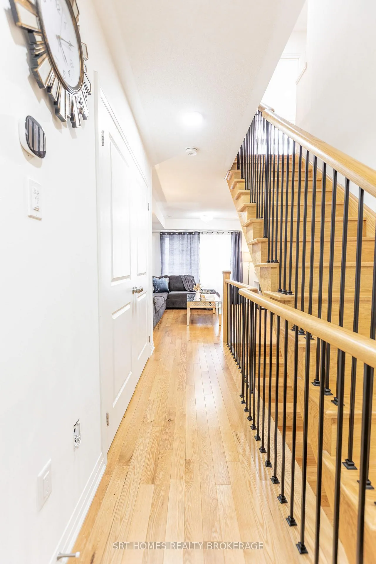 Photo 13 of 224 Lord Elgin Lane, Clarington, Bowmanville — HOMEH