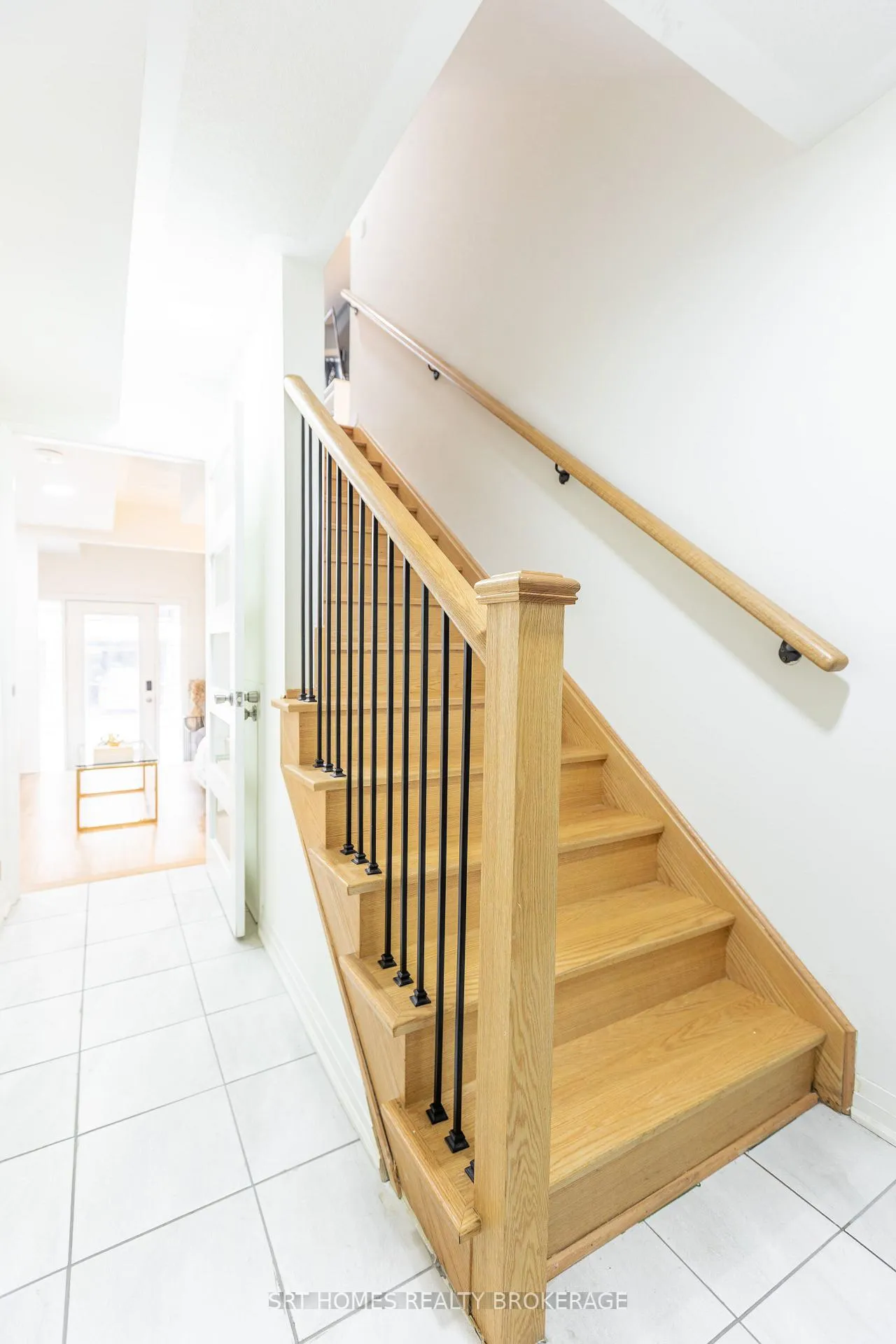 Photo 34 of 224 Lord Elgin Lane, Clarington, Bowmanville — HOMEH