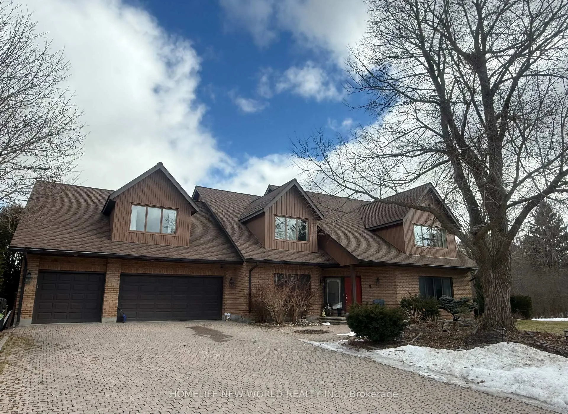 Photo 2 of 3 Jenkinson Grove, King, King City — HOMEH