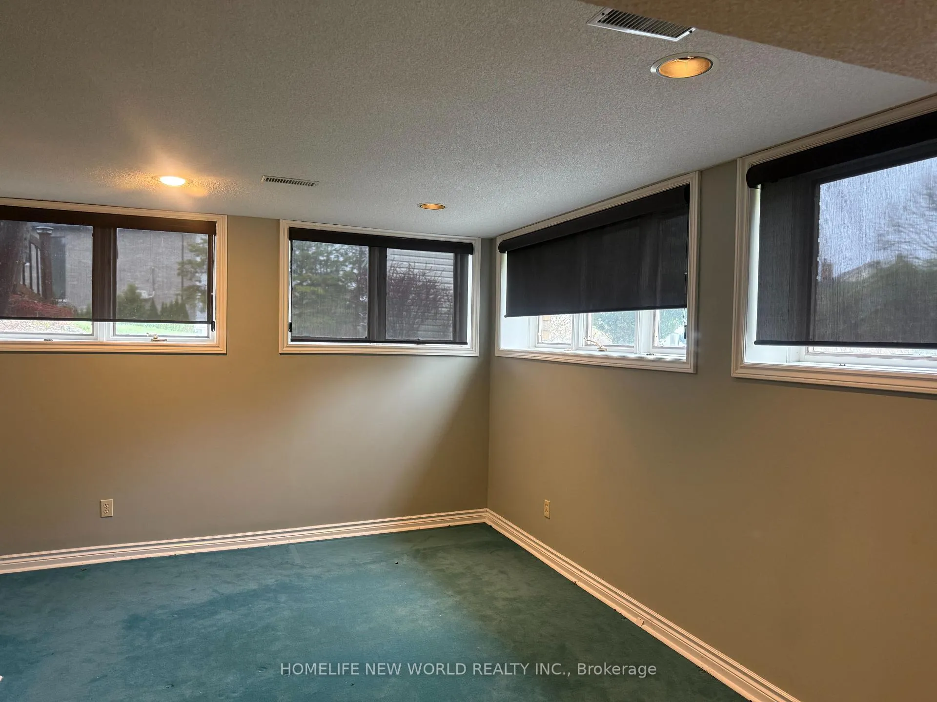 Photo 26 of 3 Jenkinson Grove, King, King City — HOMEH