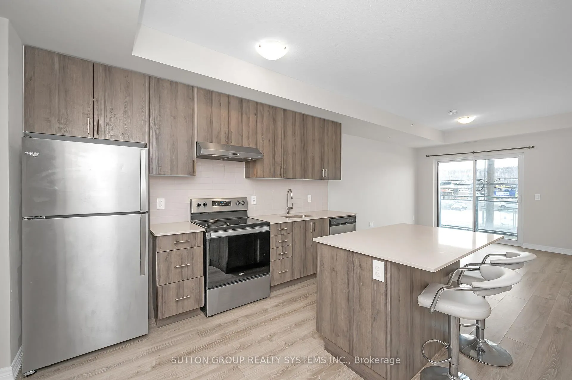 Photo 2 of Unit 212, 121 Highway 8, Hamilton, Stoney Creek — HOMEH