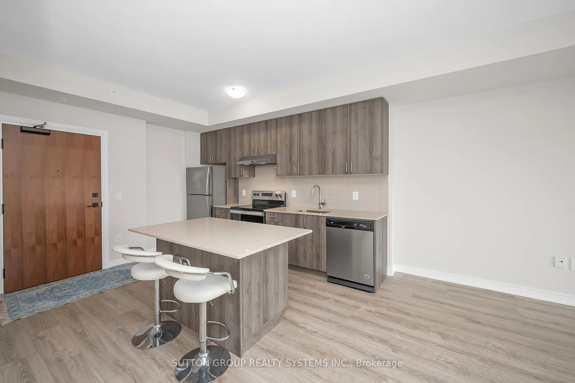 Photo 3 of Unit 212, 121 Highway 8, Hamilton, Stoney Creek — HOMEH