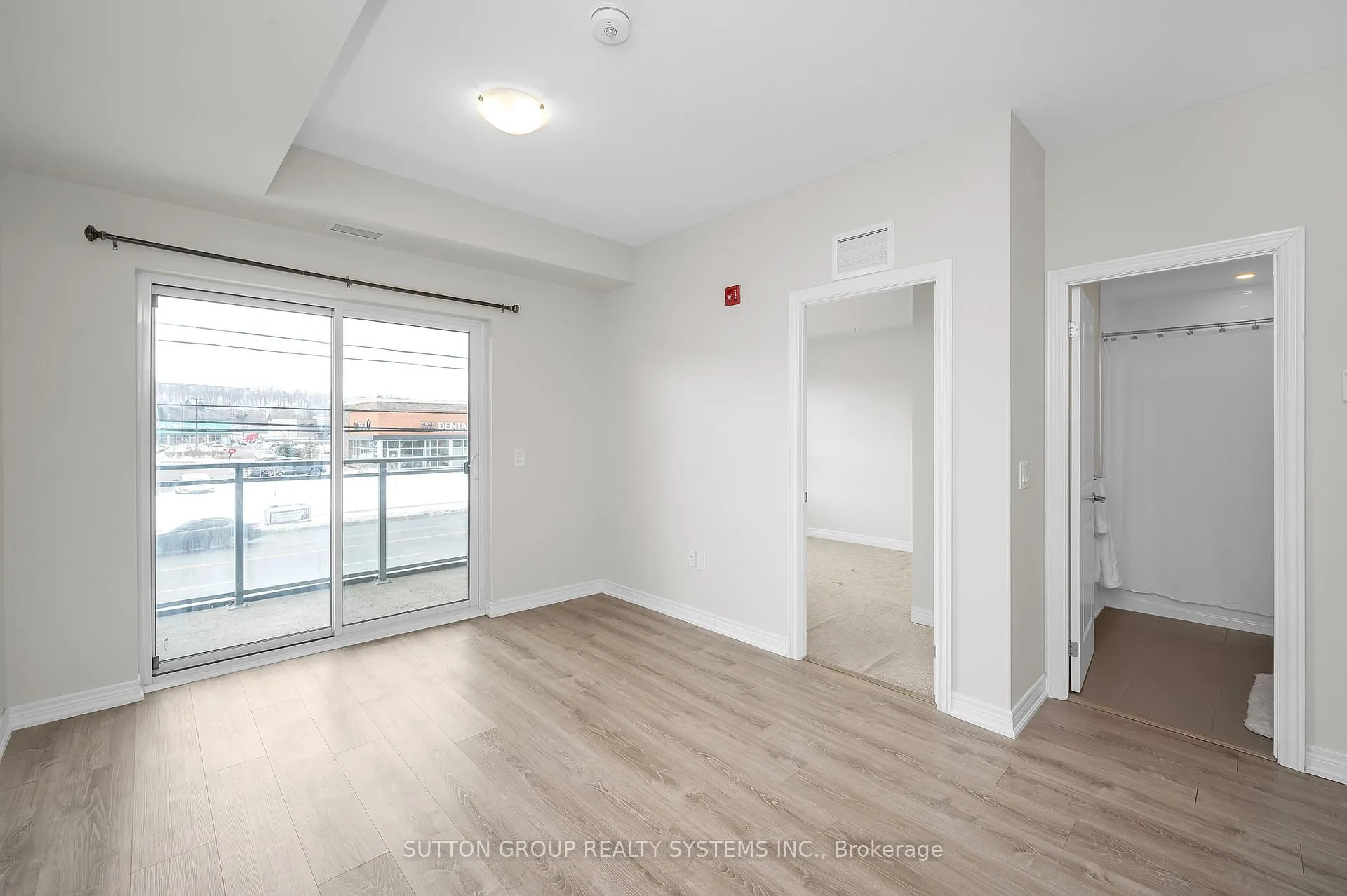 Photo 8 of Unit 212, 121 Highway 8, Hamilton, Stoney Creek — HOMEH