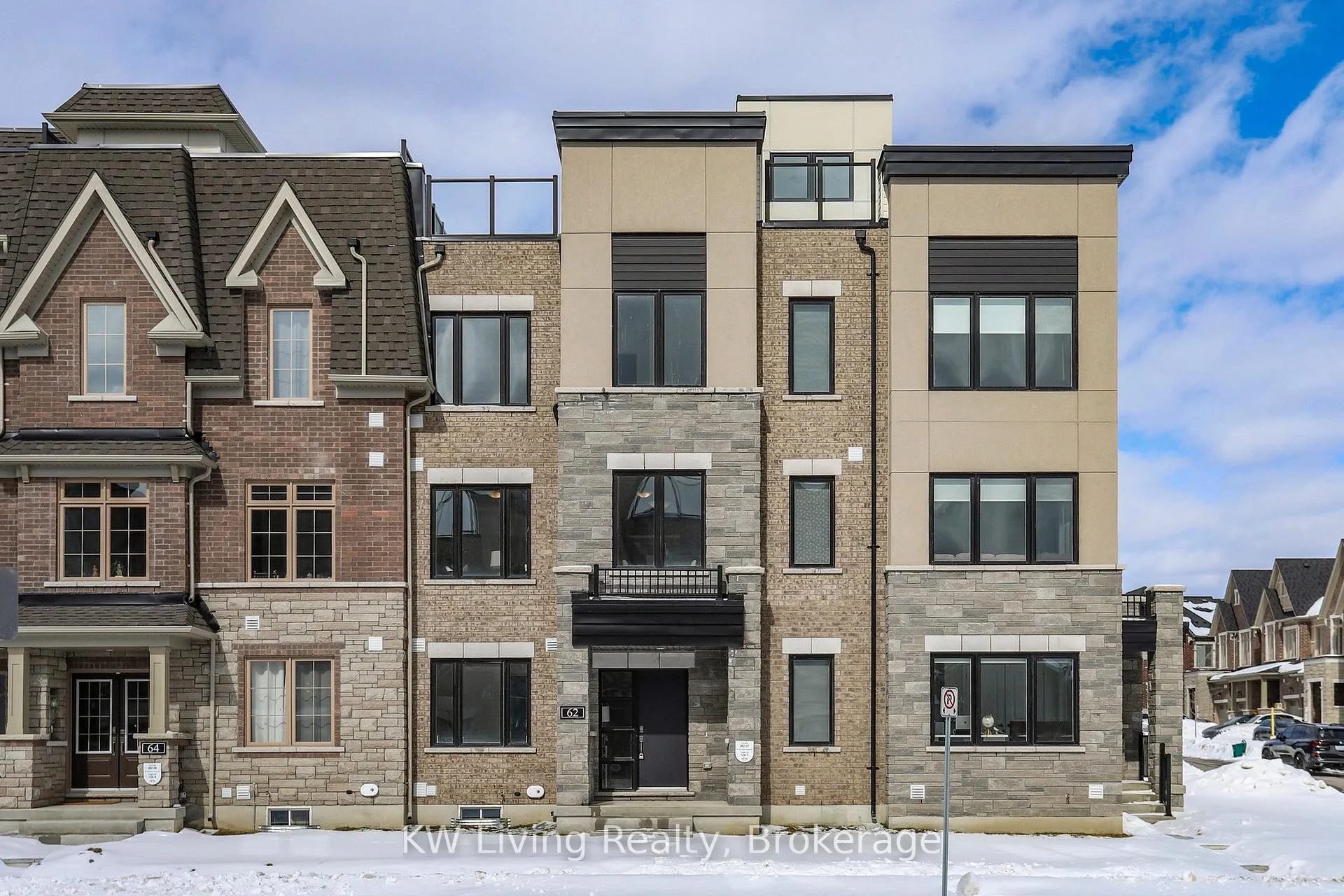 Photo 2 of 62 York Downs Boulevard, Markham, Angus Glen — HOMEH