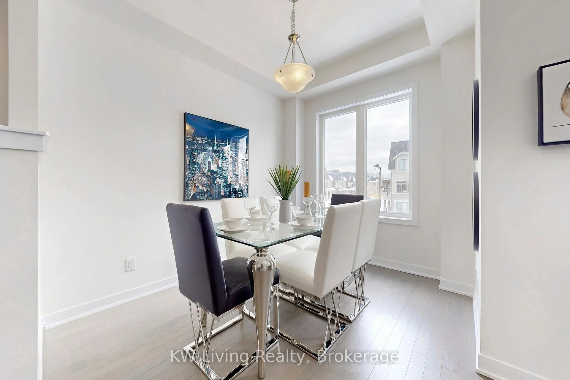 Photo 18 of 62 York Downs Boulevard, Markham, Angus Glen — HOMEH