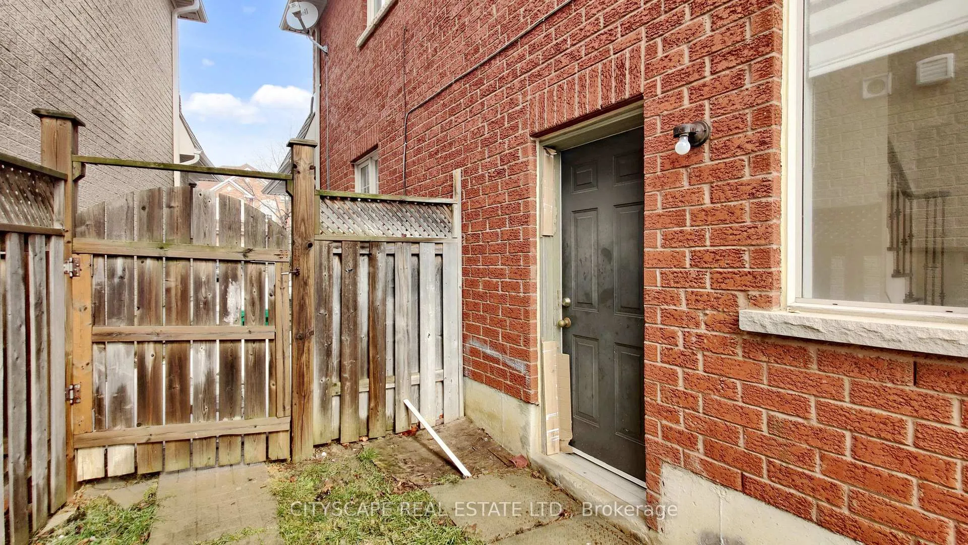 Photo 49 of 71 Cobblehill Crescent, Brampton, Bram East — HOMEH