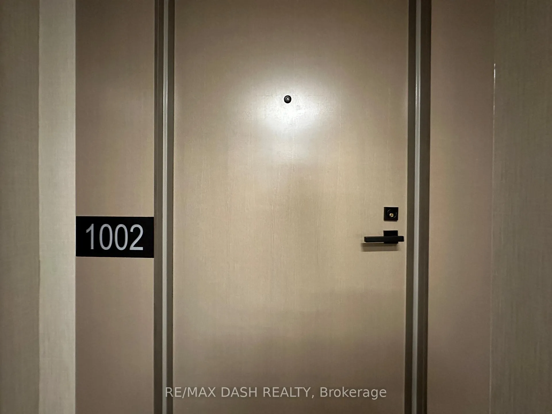 Photo 19 of Unit 1002, 223 St Clair Avenue W, Toronto, Yonge-St. Clair — HOMEH