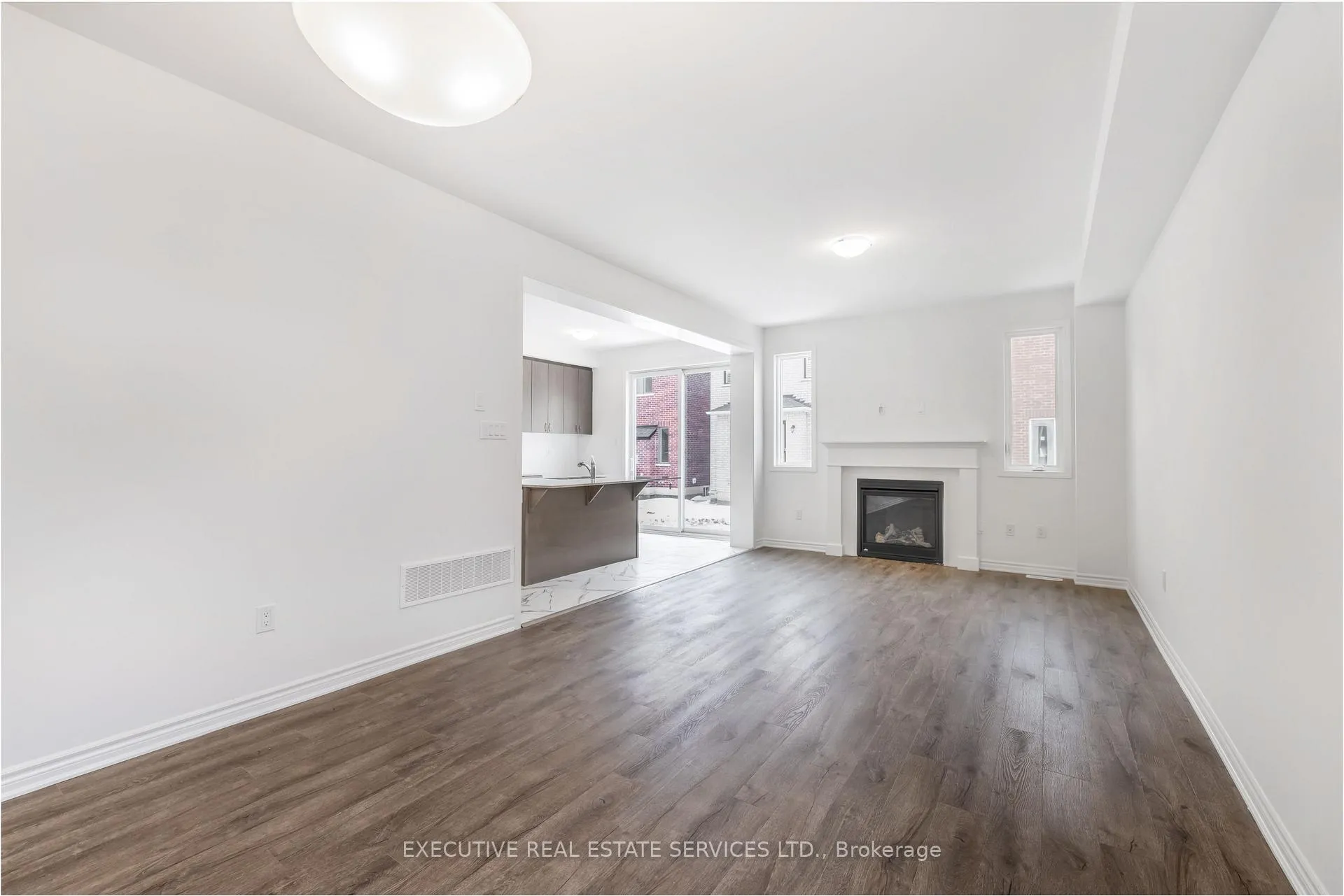 Photo 8 of 304 Starflower Place, Milton, Walker — HOMEH