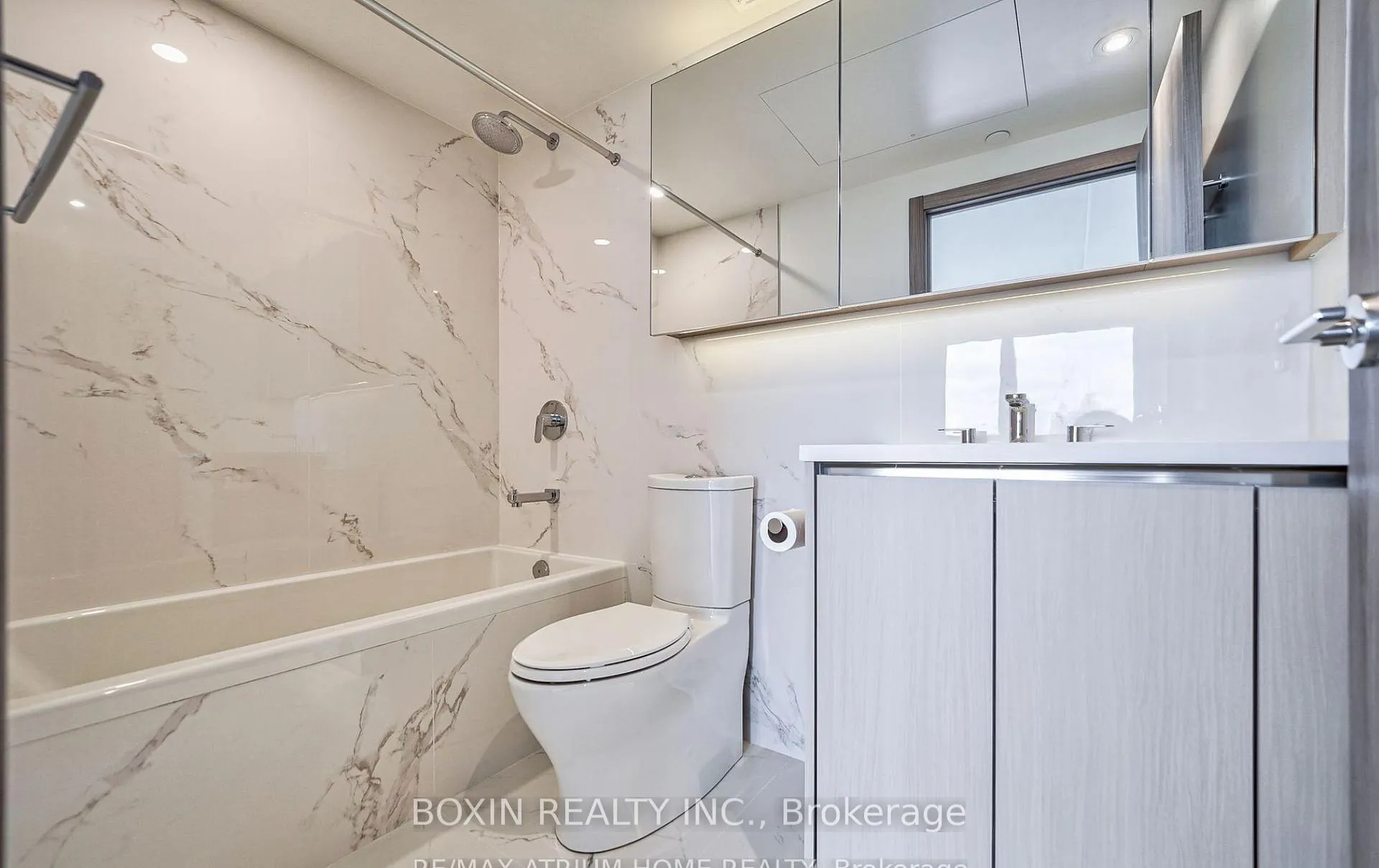 Photo 19 of Unit PH2105, 25 Mcmahon Drive, North York, Bayview Village — HOMEH