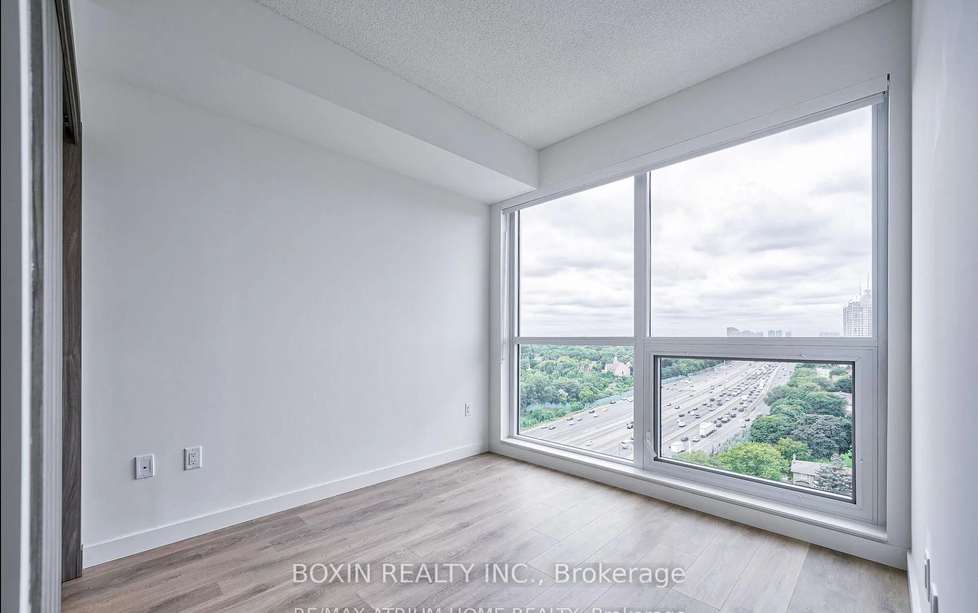 Photo 20 of Unit PH2105, 25 Mcmahon Drive, North York, Bayview Village — HOMEH