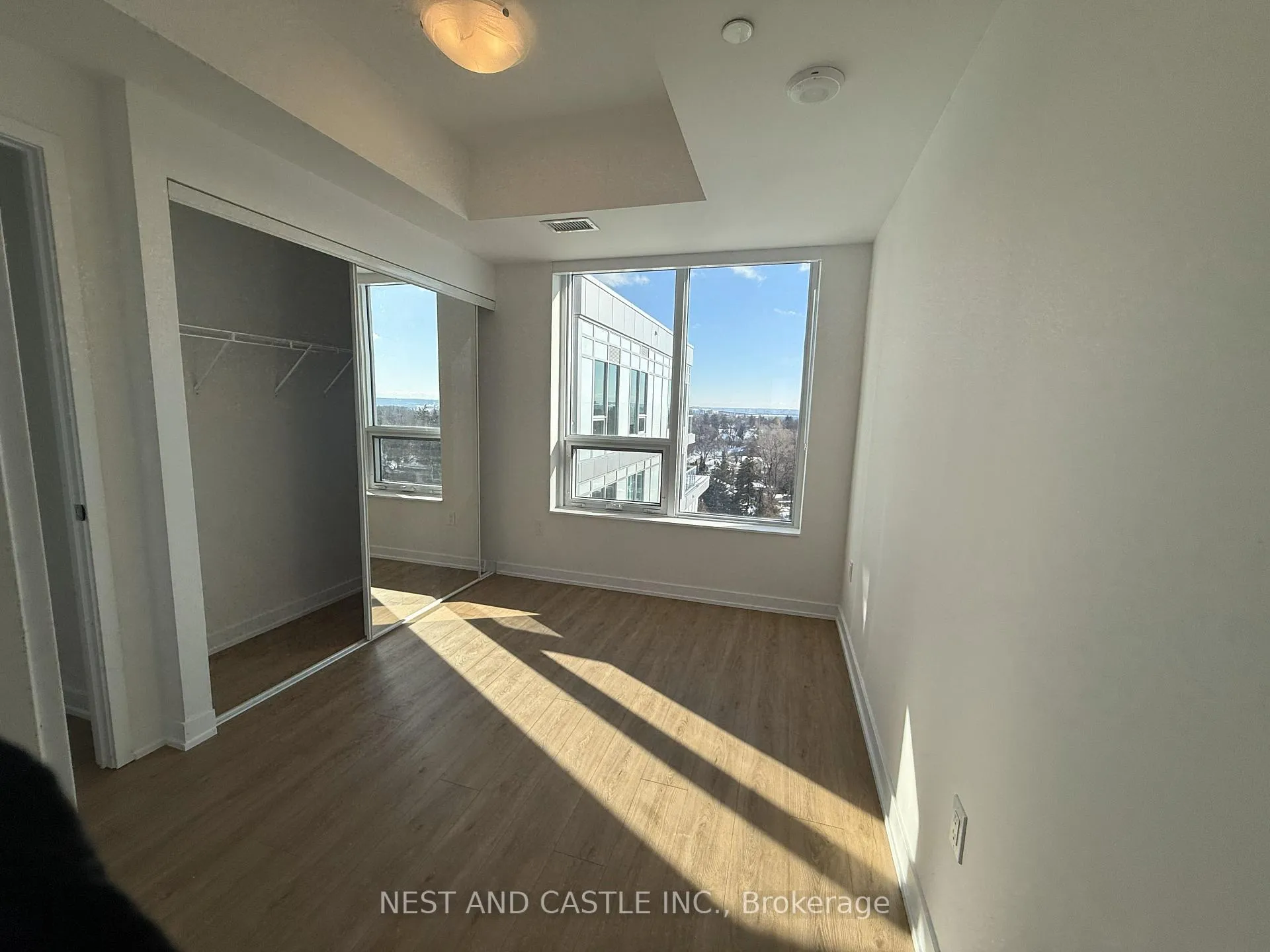 Photo 2 of Unit PH02, 500 Plains Road E, Burlington, LaSalle — HOMEH
