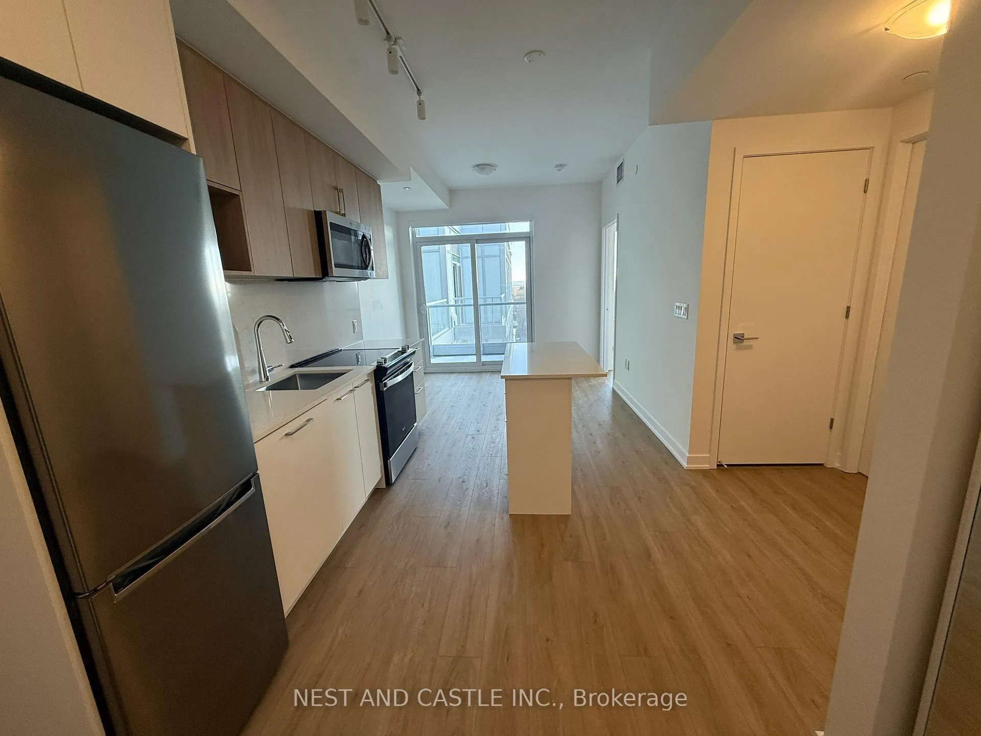 Photo 16 of Unit PH02, 500 Plains Road E, Burlington, LaSalle — HOMEH