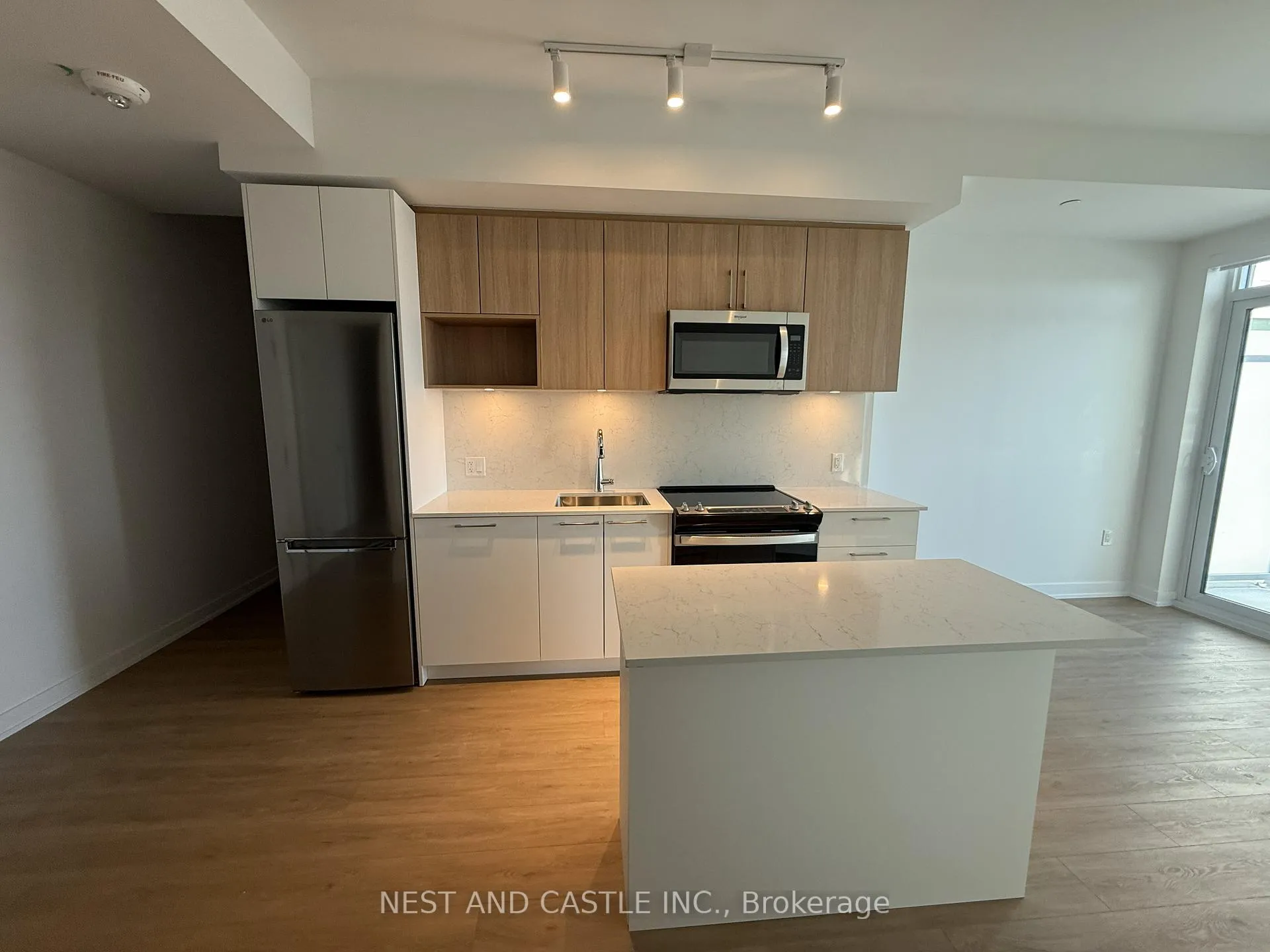 Photo 29 of Unit PH02, 500 Plains Road E, Burlington, LaSalle — HOMEH