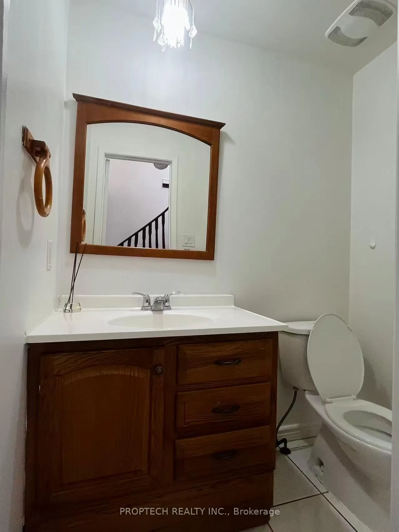 Photo 7 of 111 Digby Crescent, Markham, Milliken Mills East — HOMEH