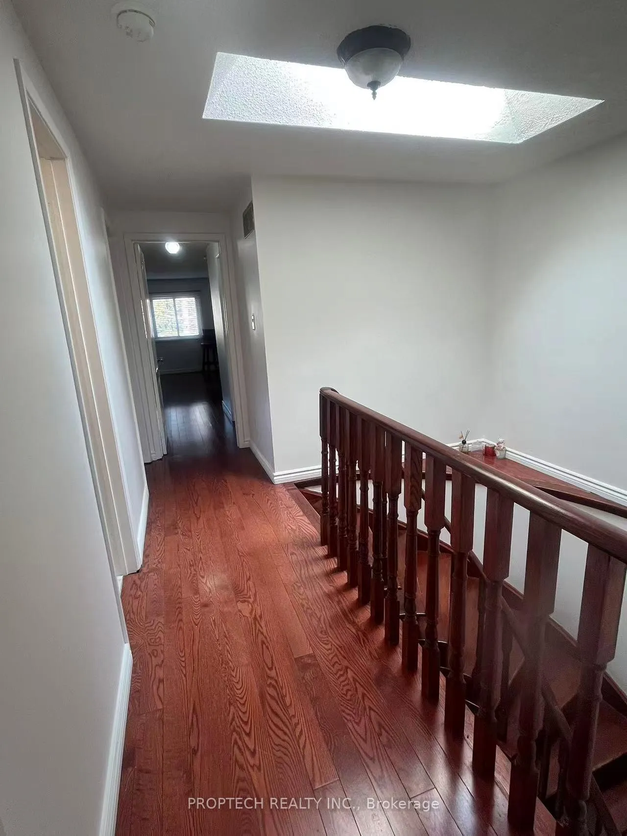 Photo 9 of 111 Digby Crescent, Markham, Milliken Mills East — HOMEH