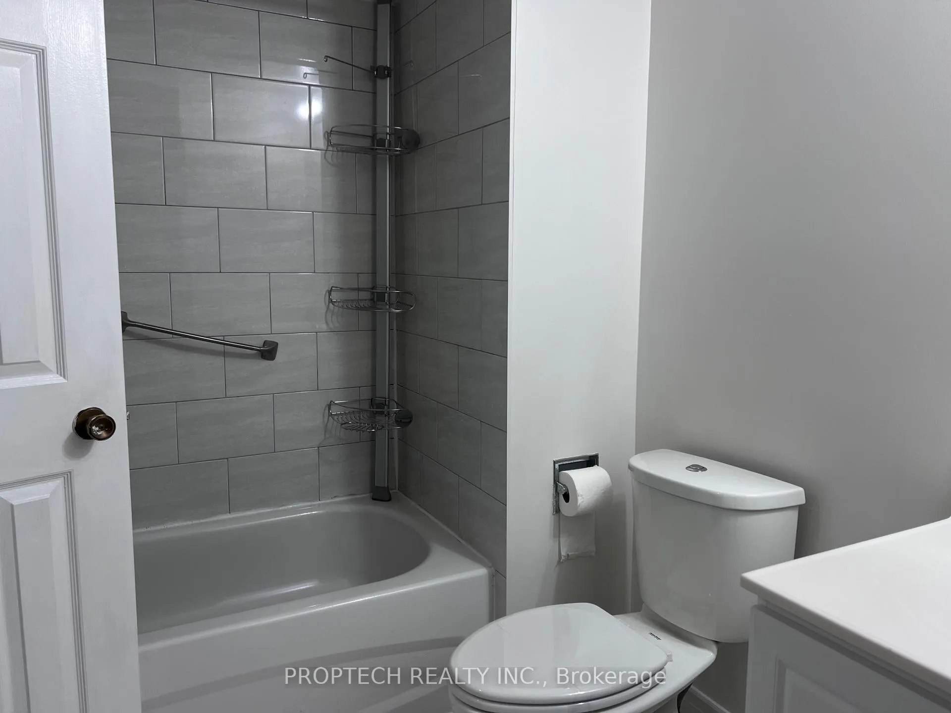 Photo 12 of 111 Digby Crescent, Markham, Milliken Mills East — HOMEH