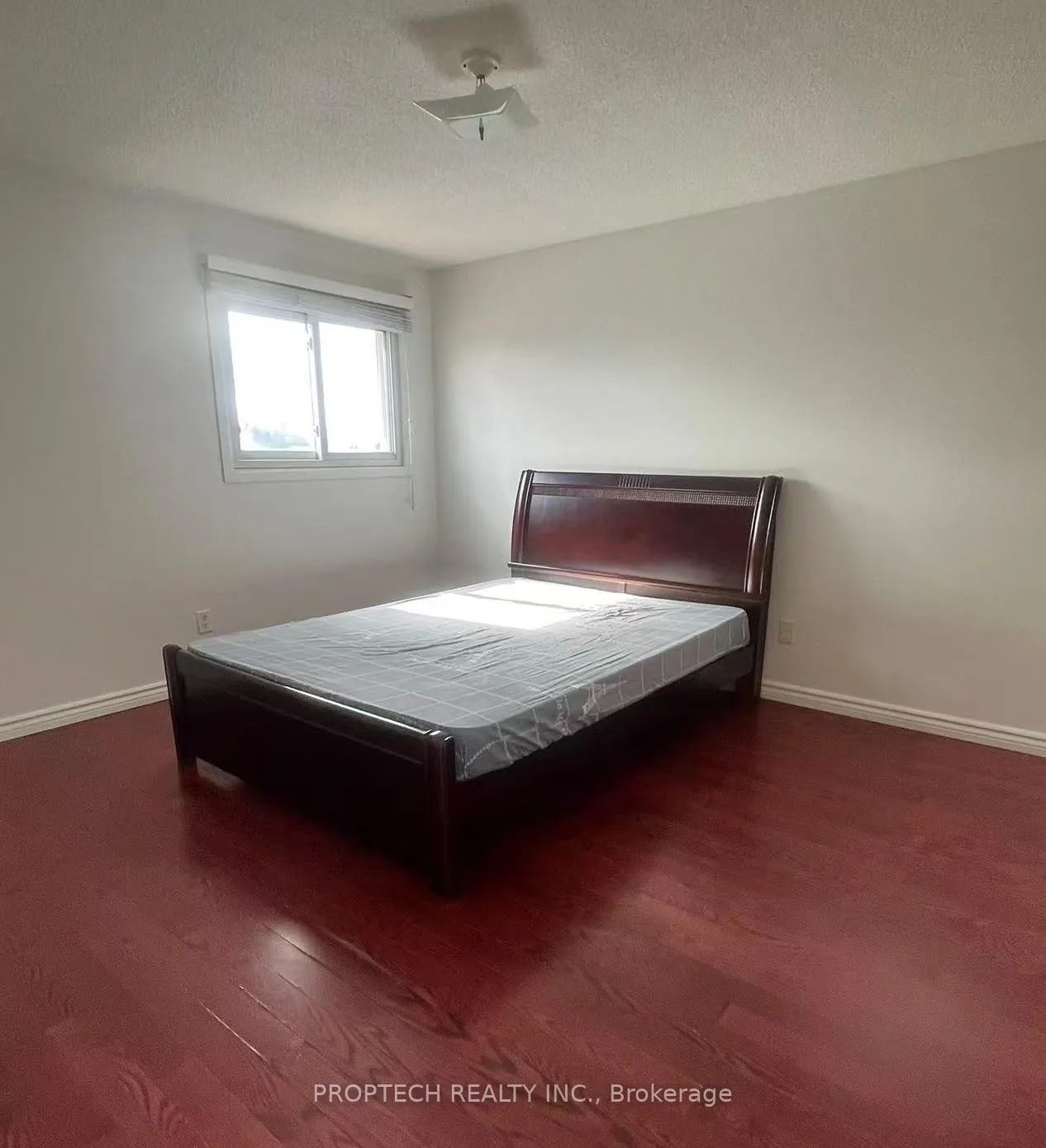 Photo 16 of 111 Digby Crescent, Markham, Milliken Mills East — HOMEH