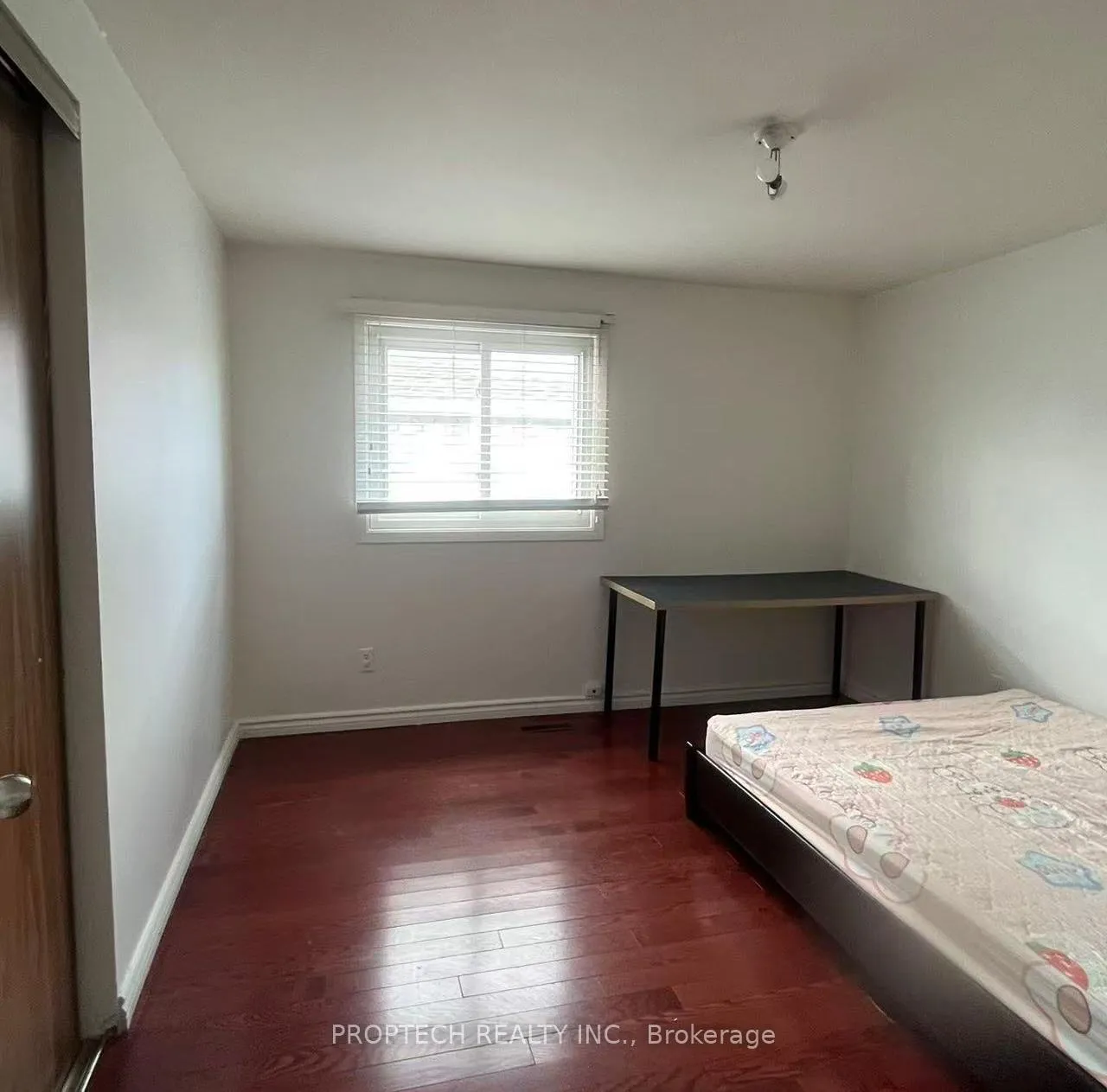 Photo 17 of 111 Digby Crescent, Markham, Milliken Mills East — HOMEH