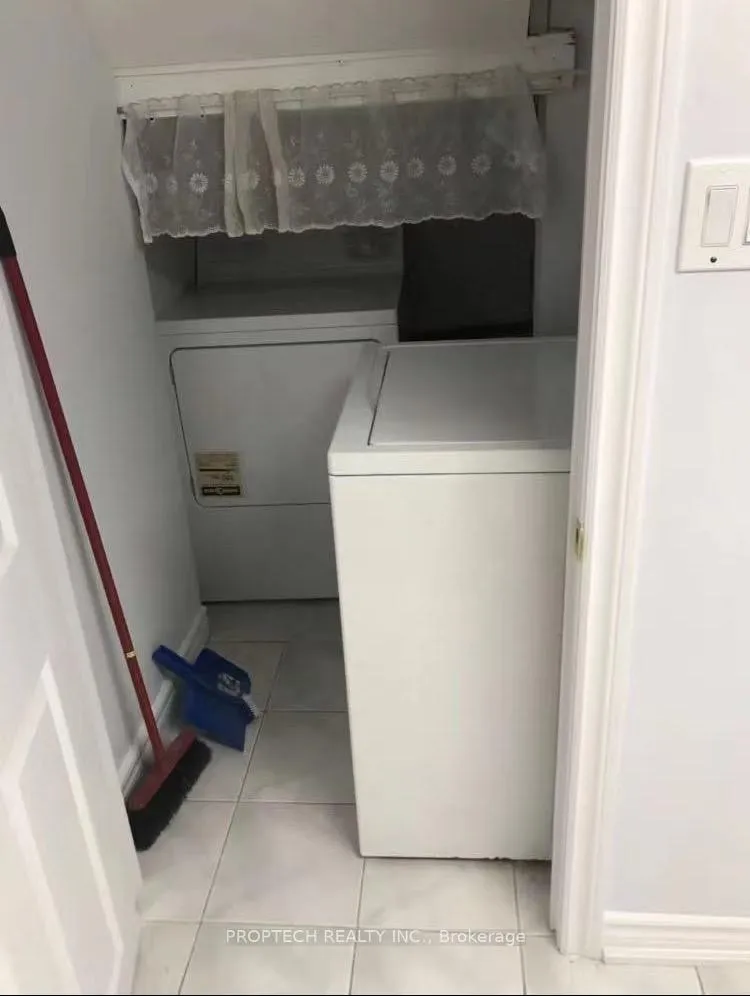Photo 21 of 111 Digby Crescent, Markham, Milliken Mills East — HOMEH