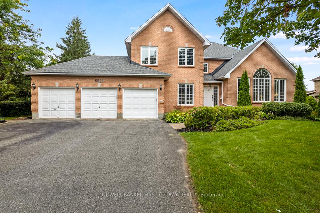 Front of 5525 Pettapiece Crescent