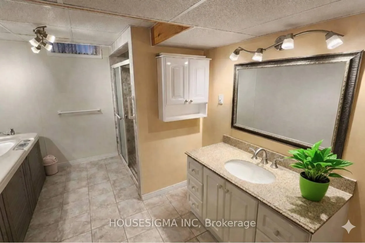 Photo 37 of 566 Falwyn Crescent, Ottawa, Fallingbrook/Ridgemount — HOMEH