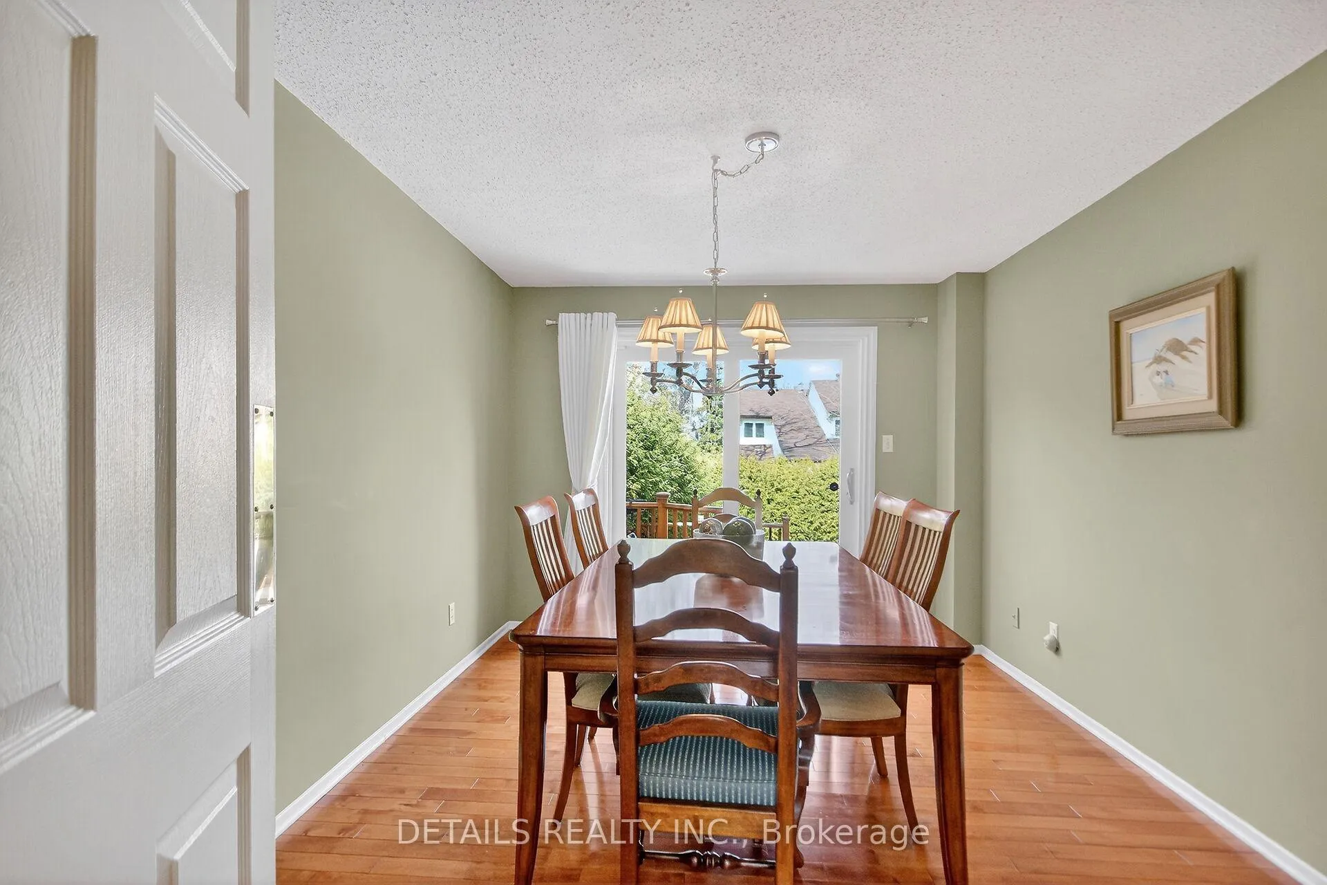 Photo 6 of 37 Gillespie Crescent N, Ottawa, Hunt Club Woods — HOMEH