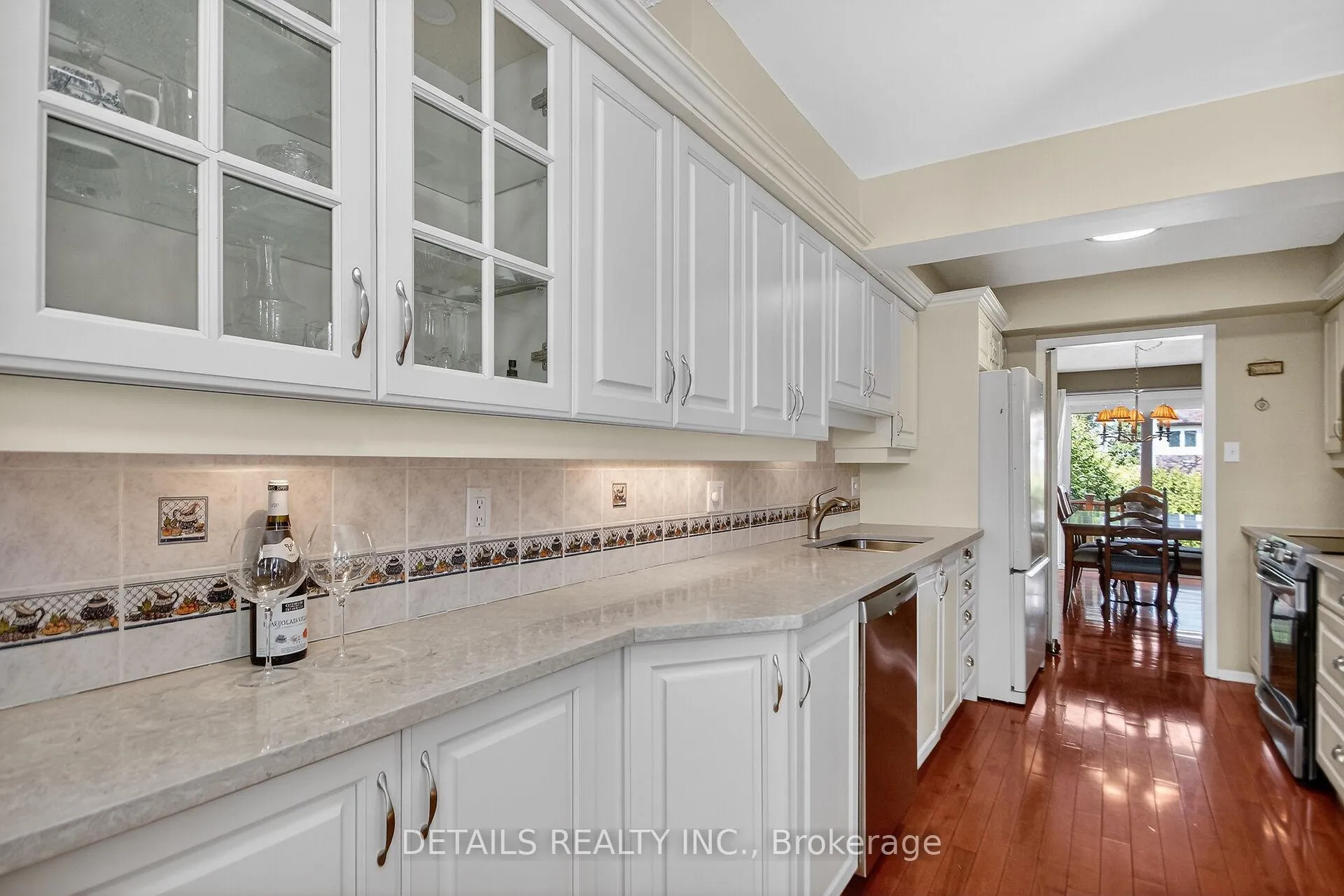 Photo 10 of 37 Gillespie Crescent N, Ottawa, Hunt Club Woods — HOMEH