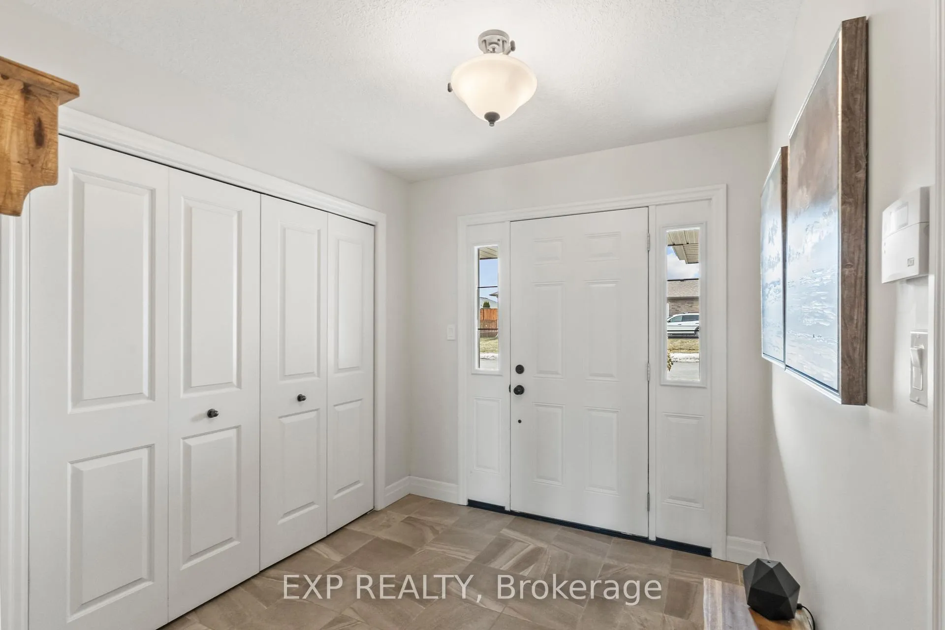 Photo 5 of 56 Cortland Crescent, Quinte West, Murray Ward — HOMEH
