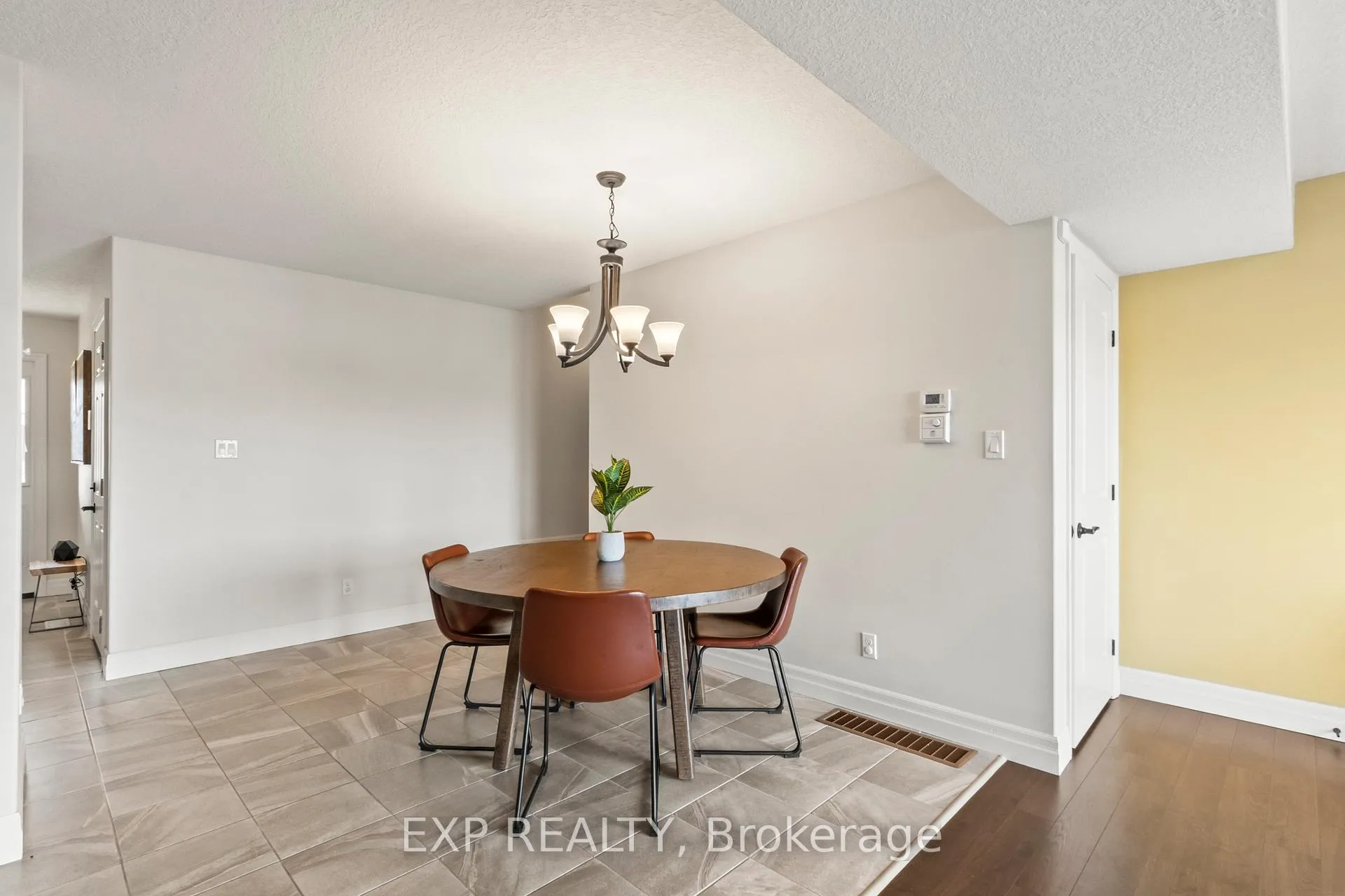 Photo 8 of 56 Cortland Crescent, Quinte West, Murray Ward — HOMEH