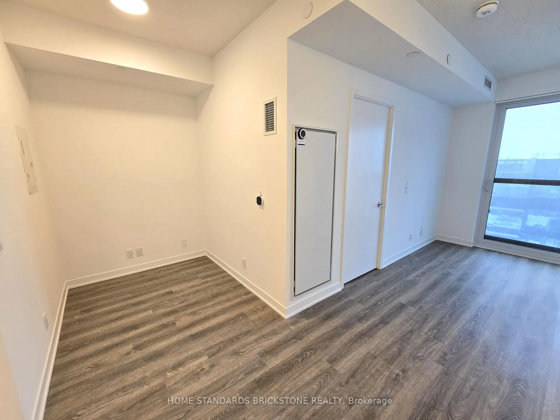 Photo 10 of Unit 3105, 180 Front Street E, Toronto, Moss Park — HOMEH