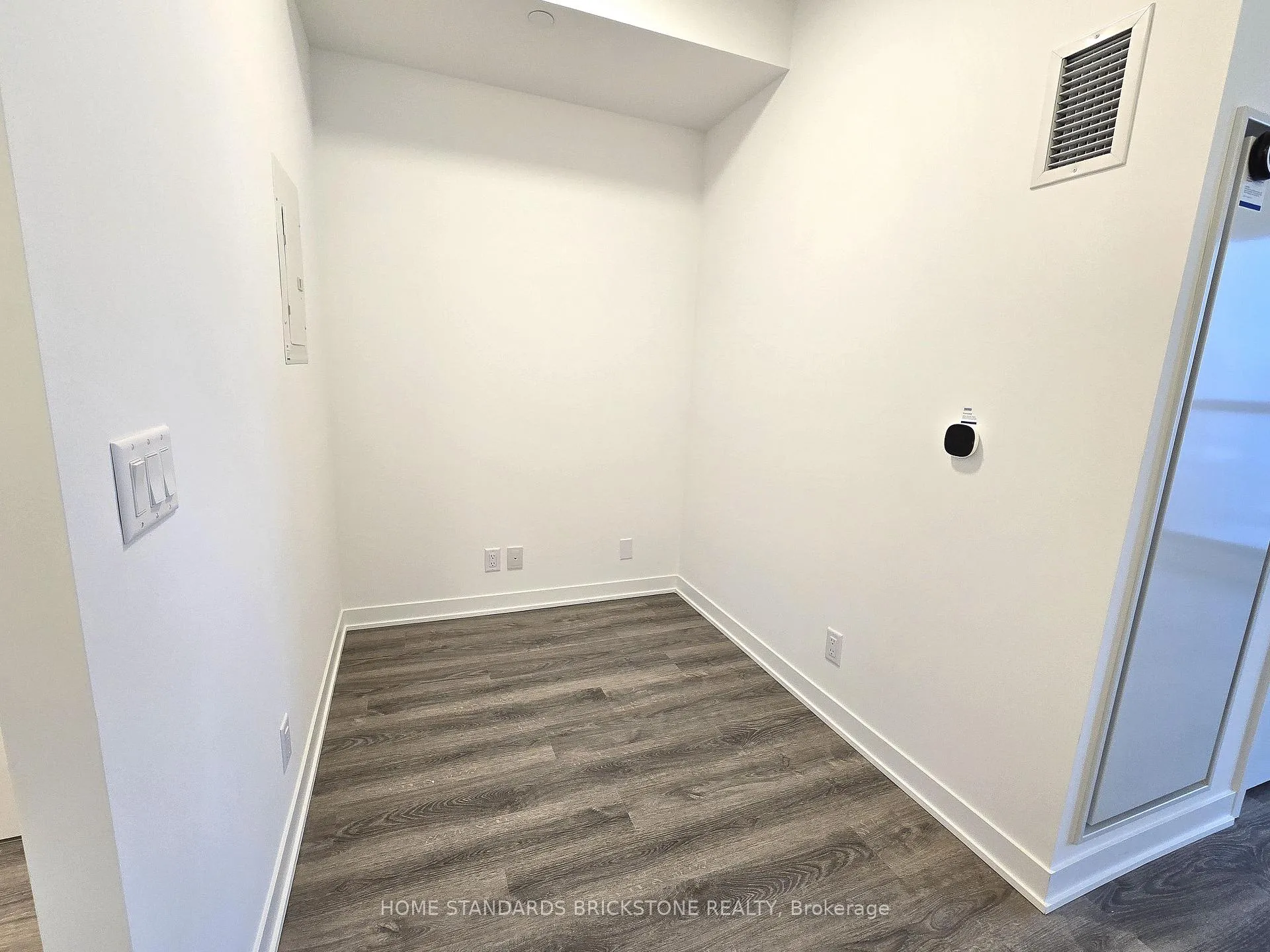 Photo 11 of Unit 3105, 180 Front Street E, Toronto, Moss Park — HOMEH