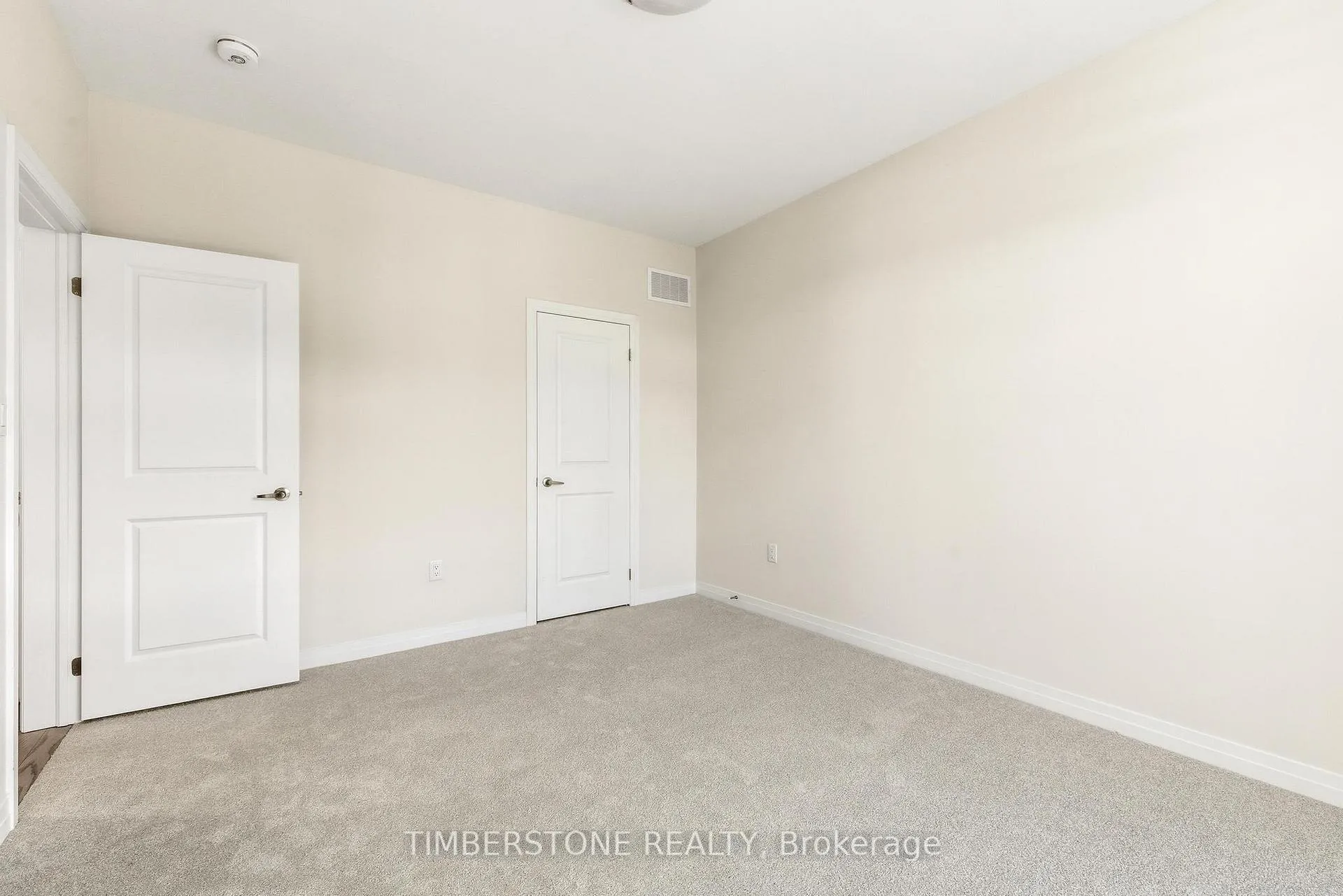 Photo 12 of 80 Blue Pond Drive, Brampton, Northwest Brampton — HOMEH