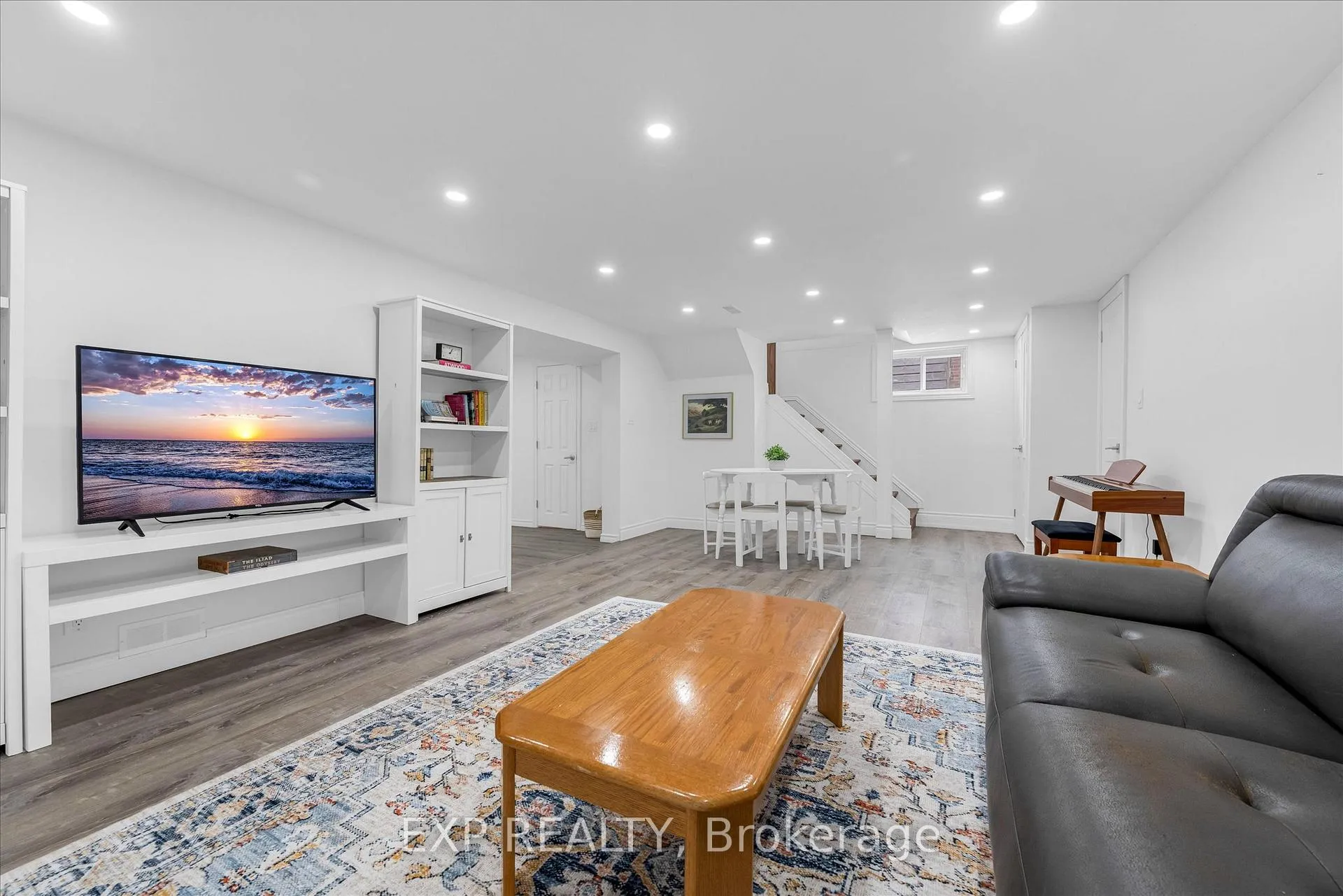 Photo 10 of Unit Bsmt, 86 Dana Drive, Hamilton, Balfour — HOMEH