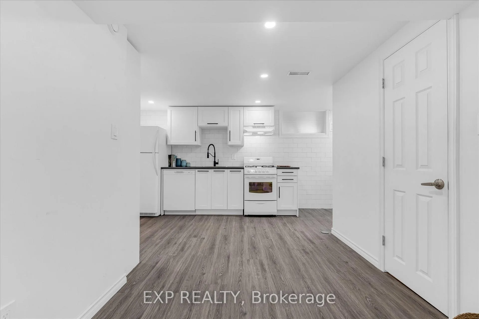 Photo 14 of Unit Bsmt, 86 Dana Drive, Hamilton, Balfour — HOMEH