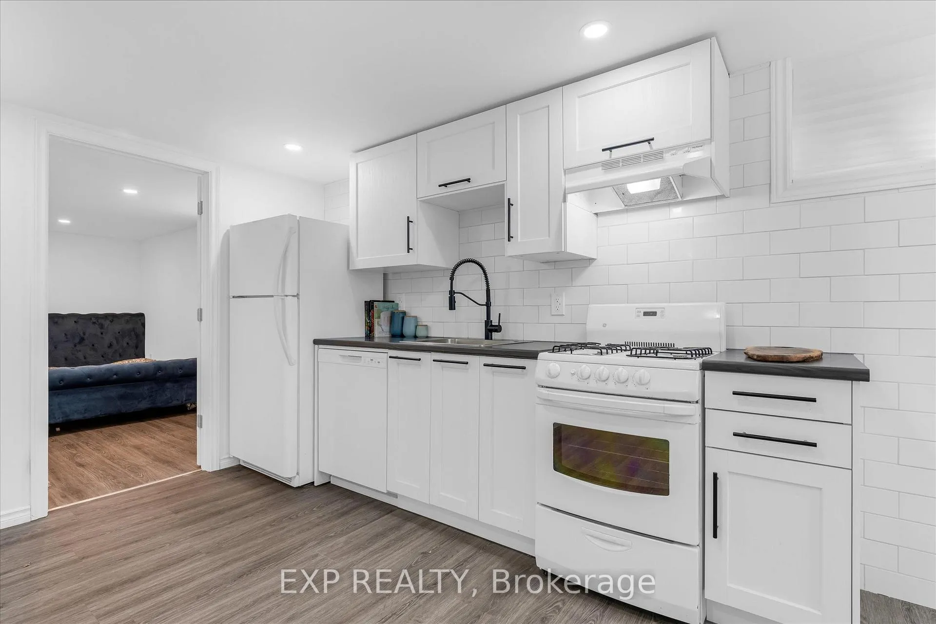 Photo 15 of Unit Bsmt, 86 Dana Drive, Hamilton, Balfour — HOMEH